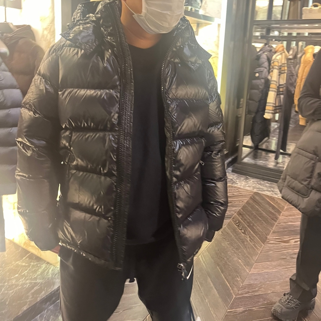 Moncler Maya Short Down Jacket Black - 24FW 착용 스타일