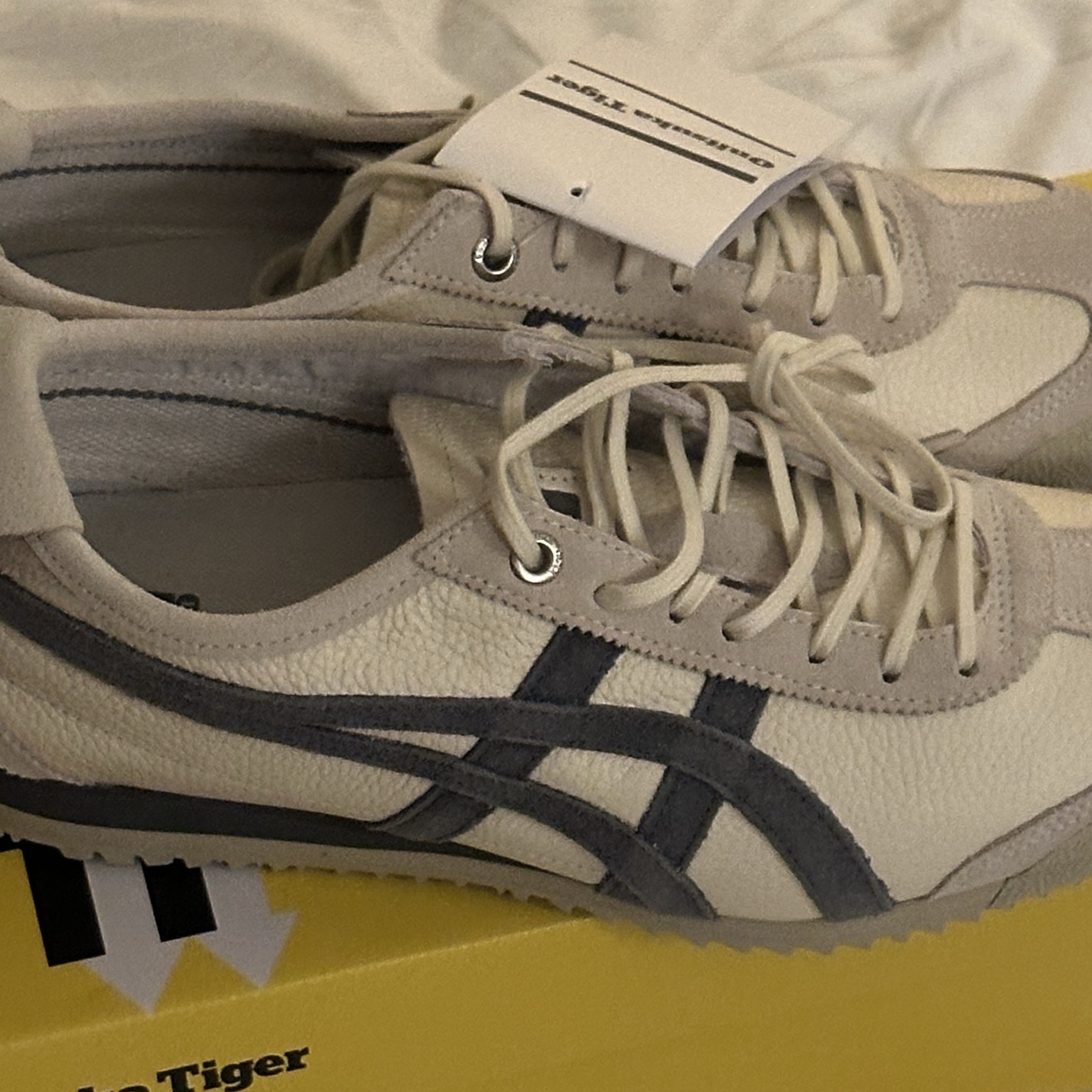 Onitsuka Tiger Mexico 66 SD Birch Metropolis 착용 스타일 - 2