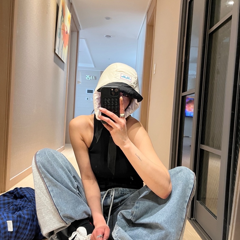 Allincomplete Panda Padding Balaclava 착용 스타일 - 1