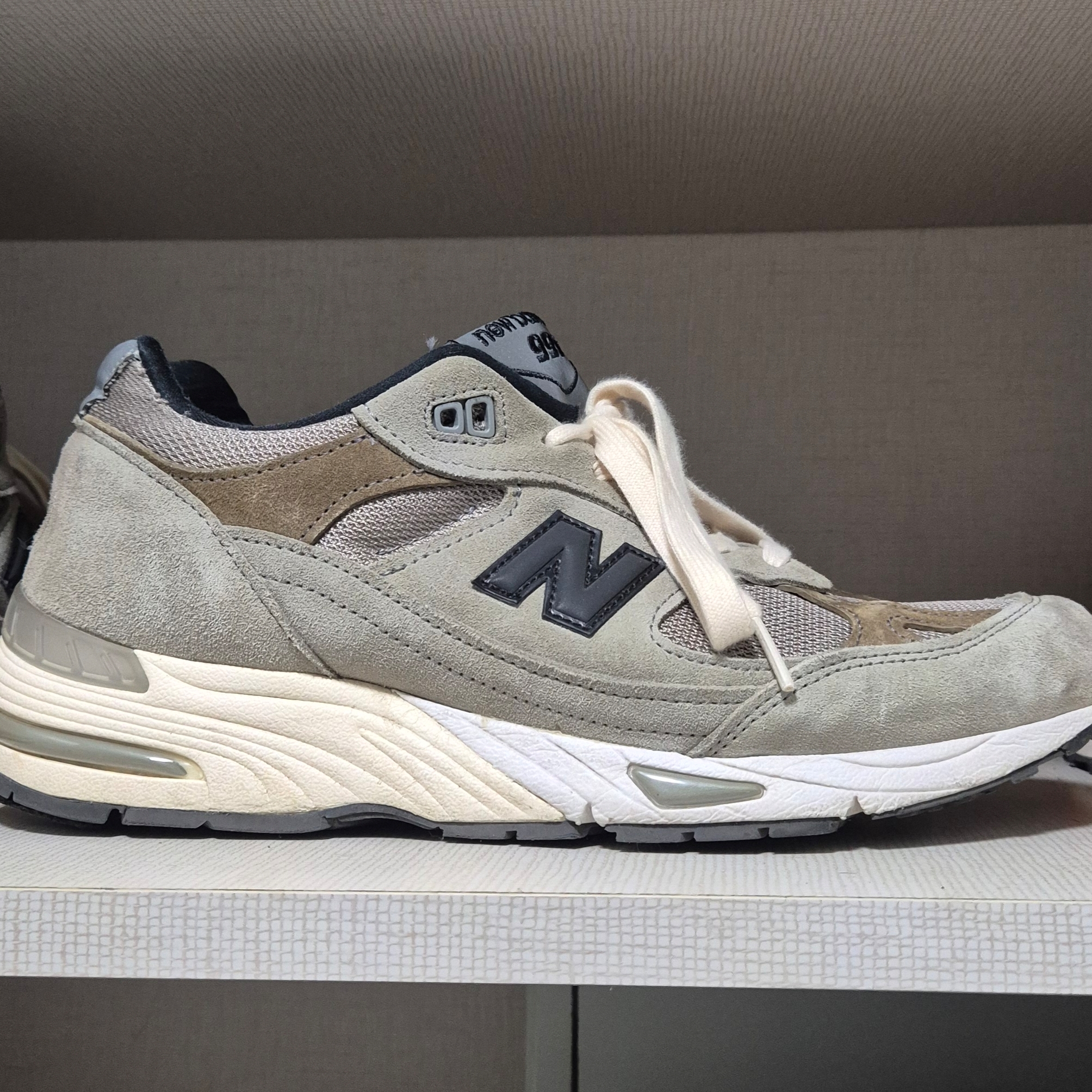 New Balance x JJJJound 991 Made in UK Grey 착용 스타일
