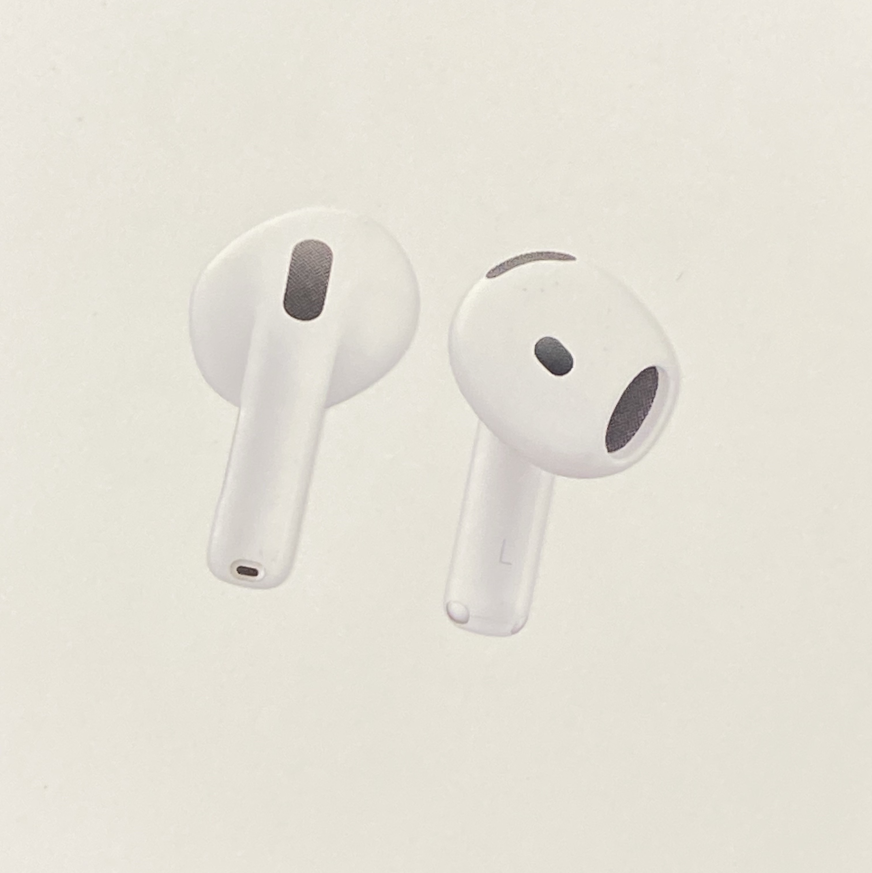 Apple Airpods 4th Gen (Korean Ver.) 착용 스타일