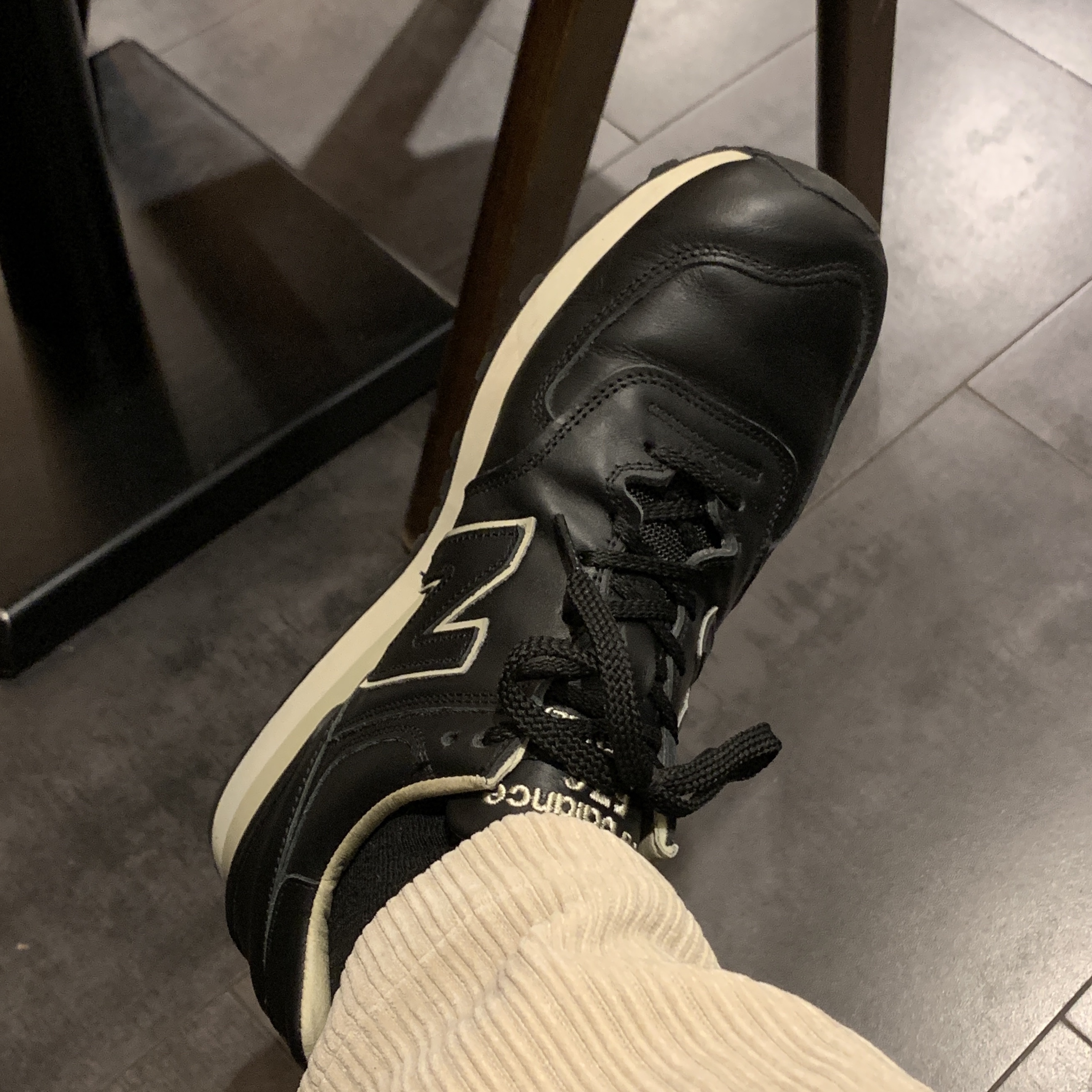 New Balance 576 Made in UK Black 착용 스타일