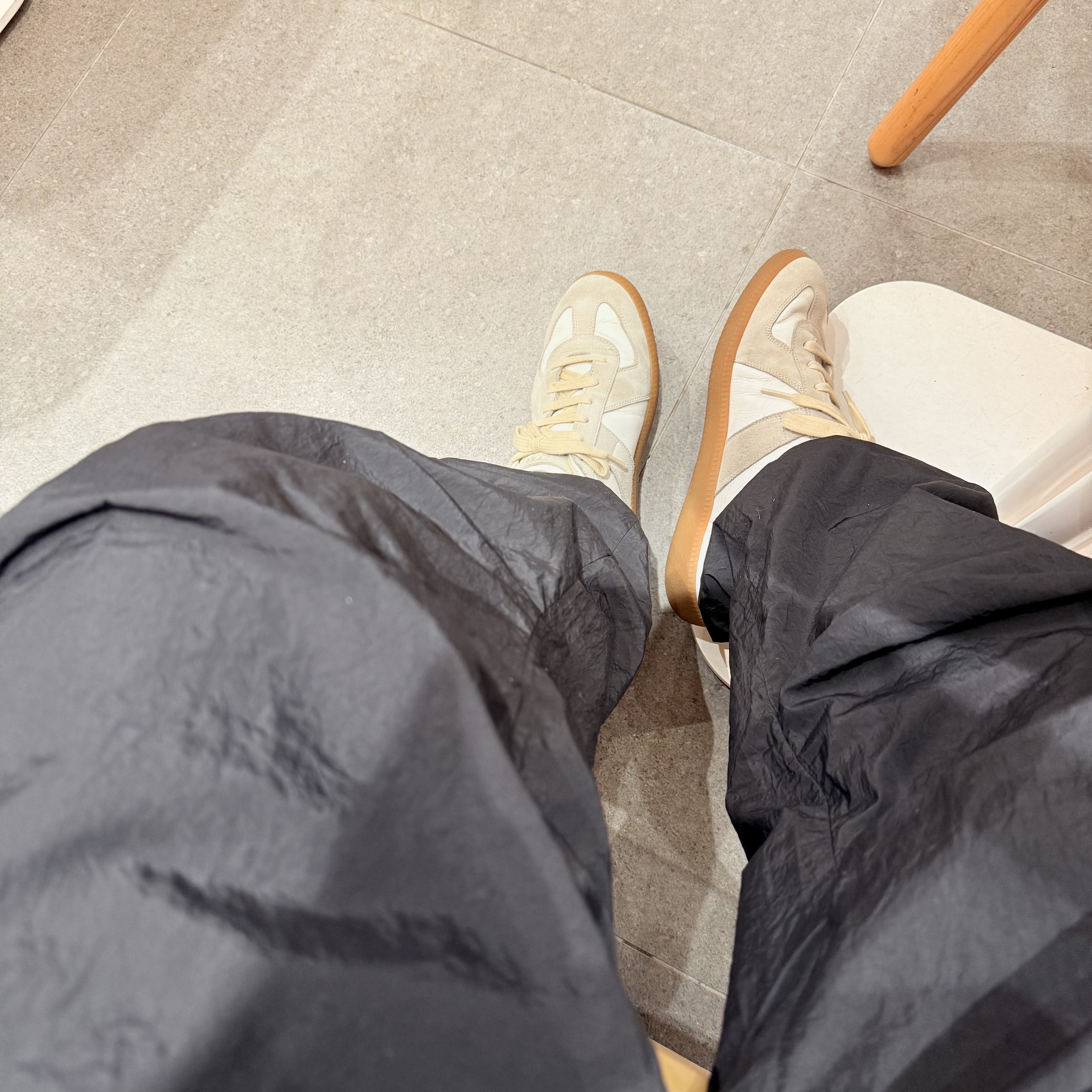Maison Margiela Calfskin Replica Sneakers 착용 스타일 - 2
