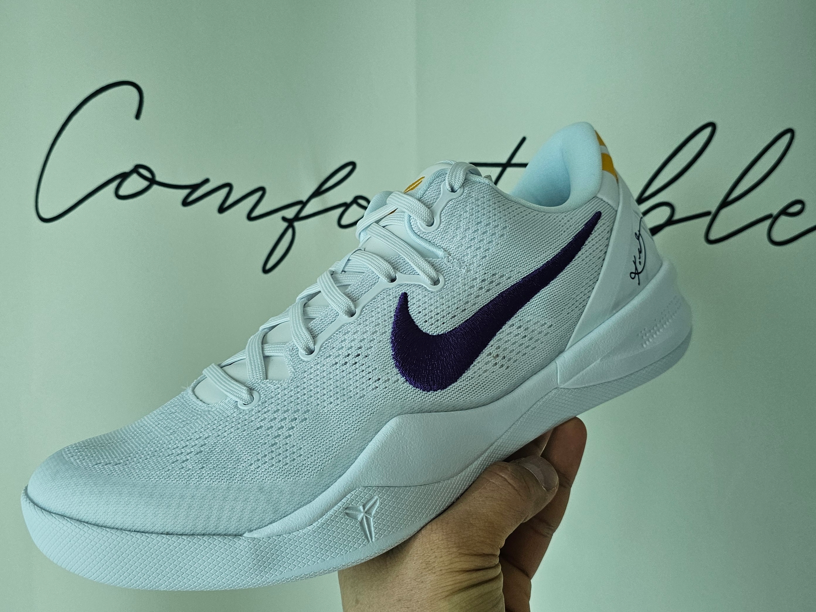 Nike Kobe 8 Protro White and Court Purple 착용 스타일 - 1