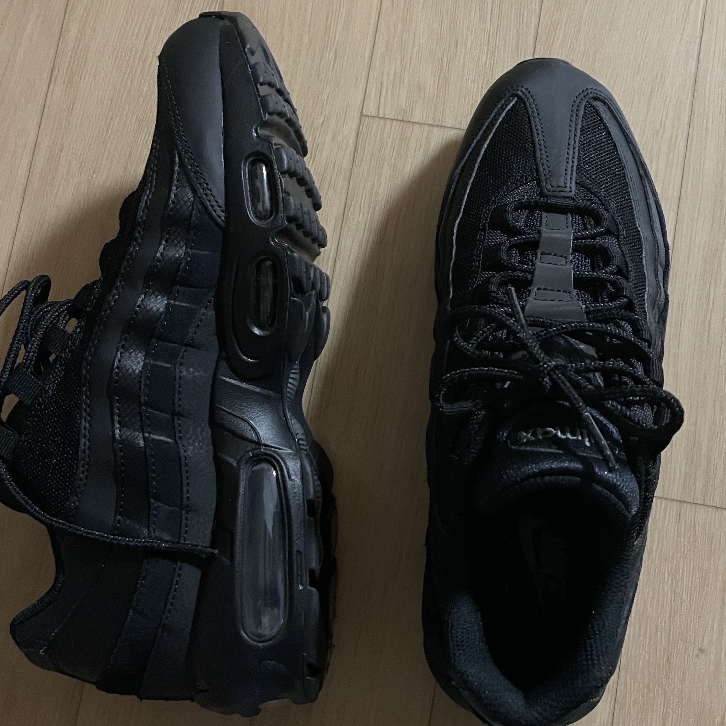 Nike Air Max 95 Essential Triple Black 2020 착용 스타일