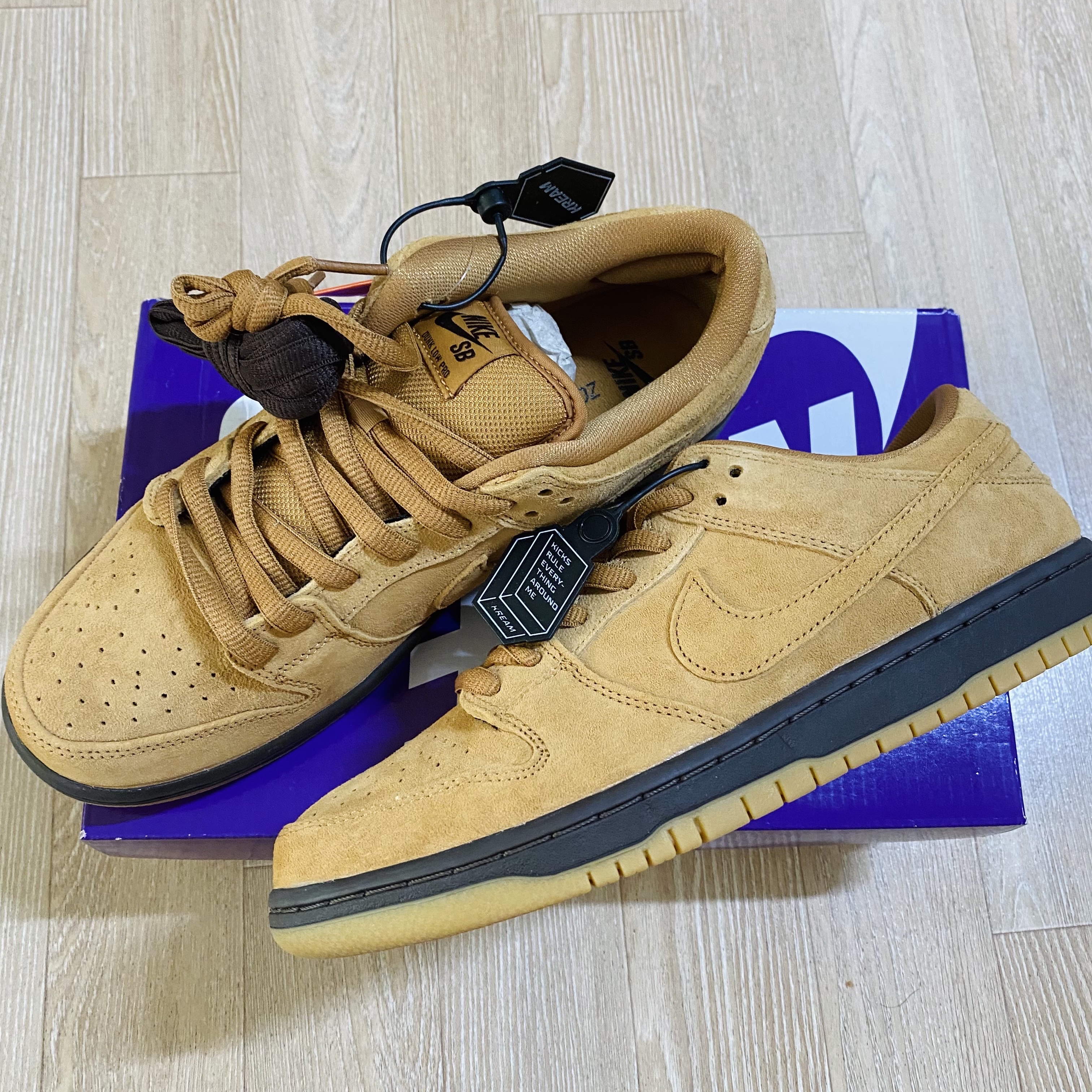 Nike SB Dunk Low Pro Wheat 2023 착용 스타일