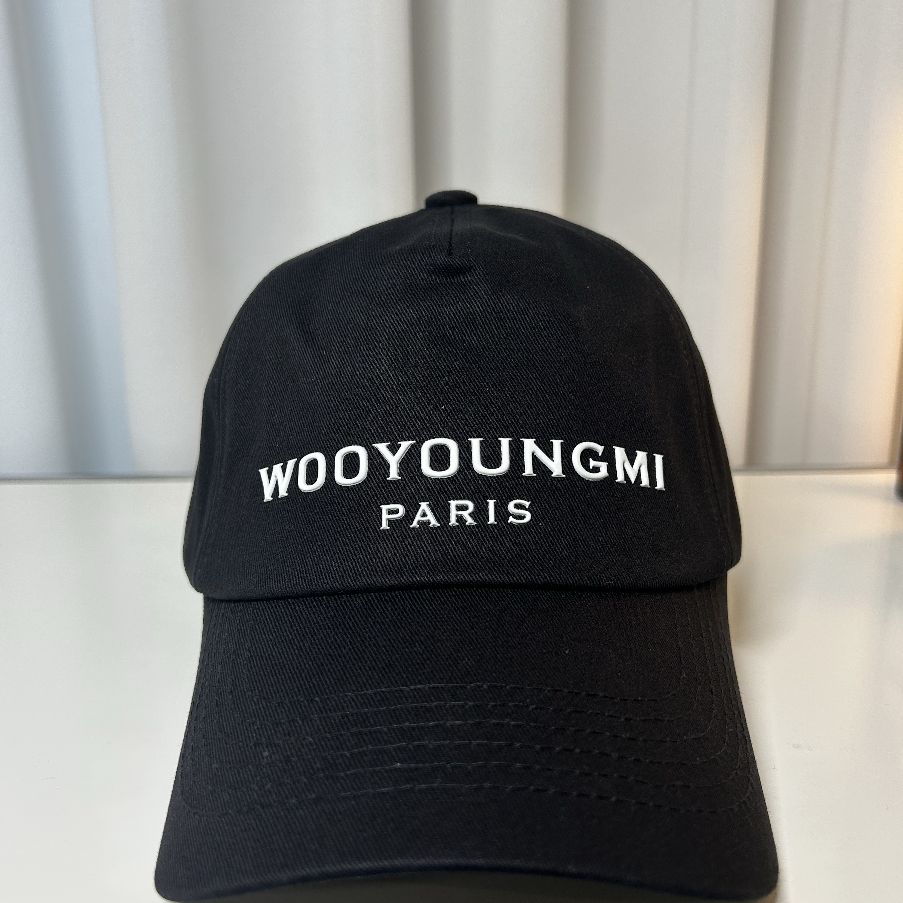 Wooyoungmi Silicone Logo Ball Cap Black - 24FW 착용 스타일