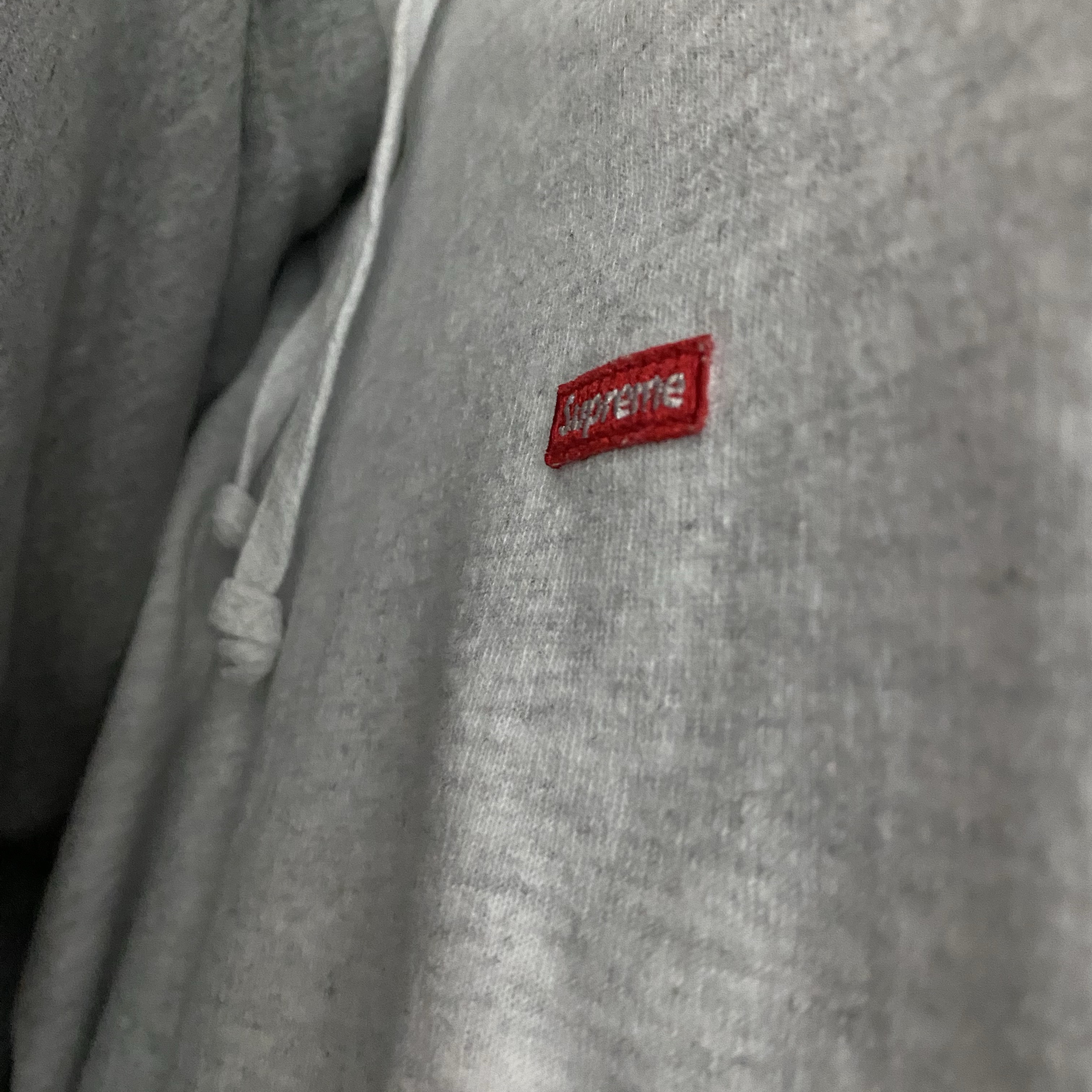 Supreme Small Box Hooded Sweatshirt Ash Grey - 24SS 착용 스타일