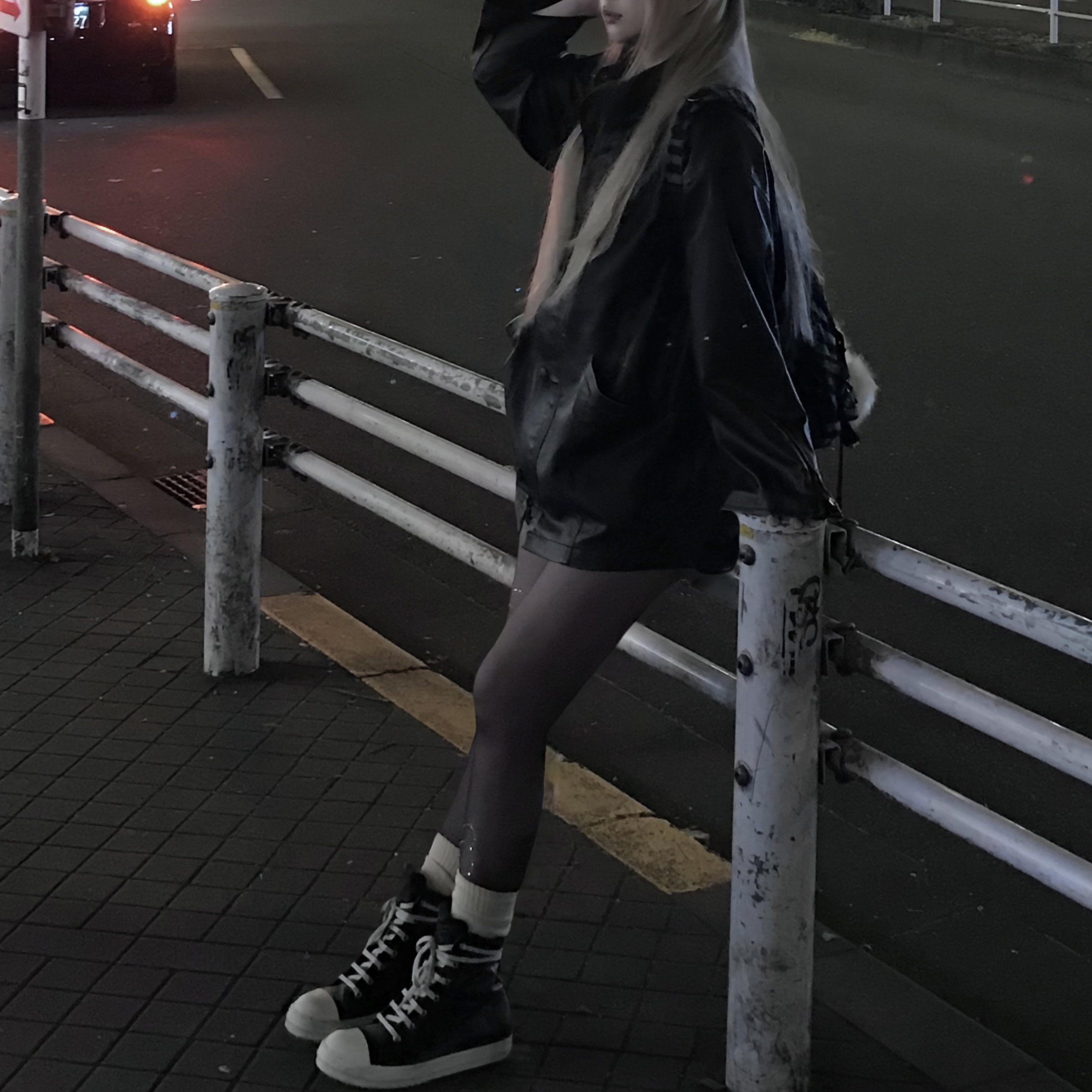 Rick Owens Full Grain Calf Leather Sneakers Black Milk White 착용 스타일 - 1