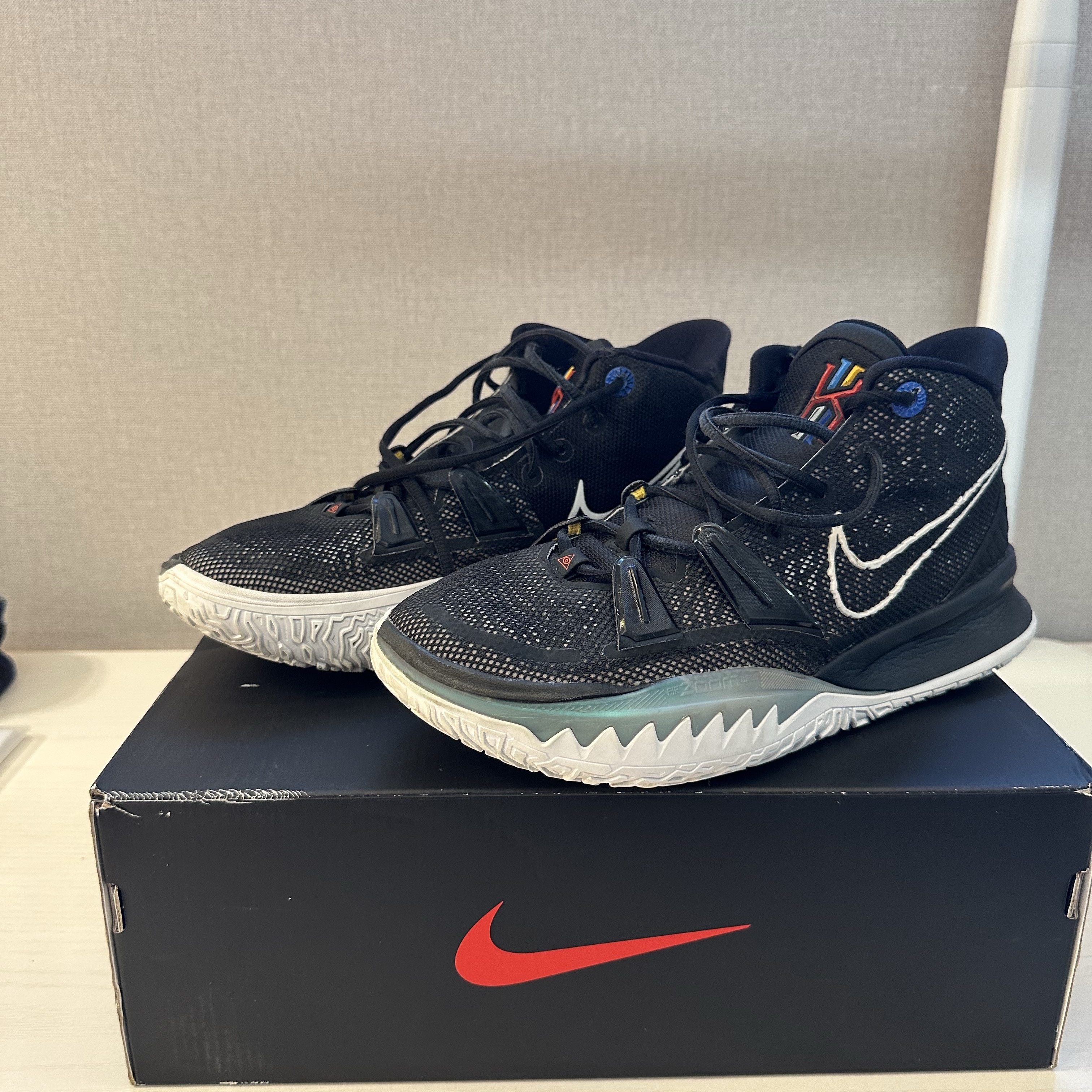 Nike Kyrie 7 EP Brooklyn 착용 스타일 - 1