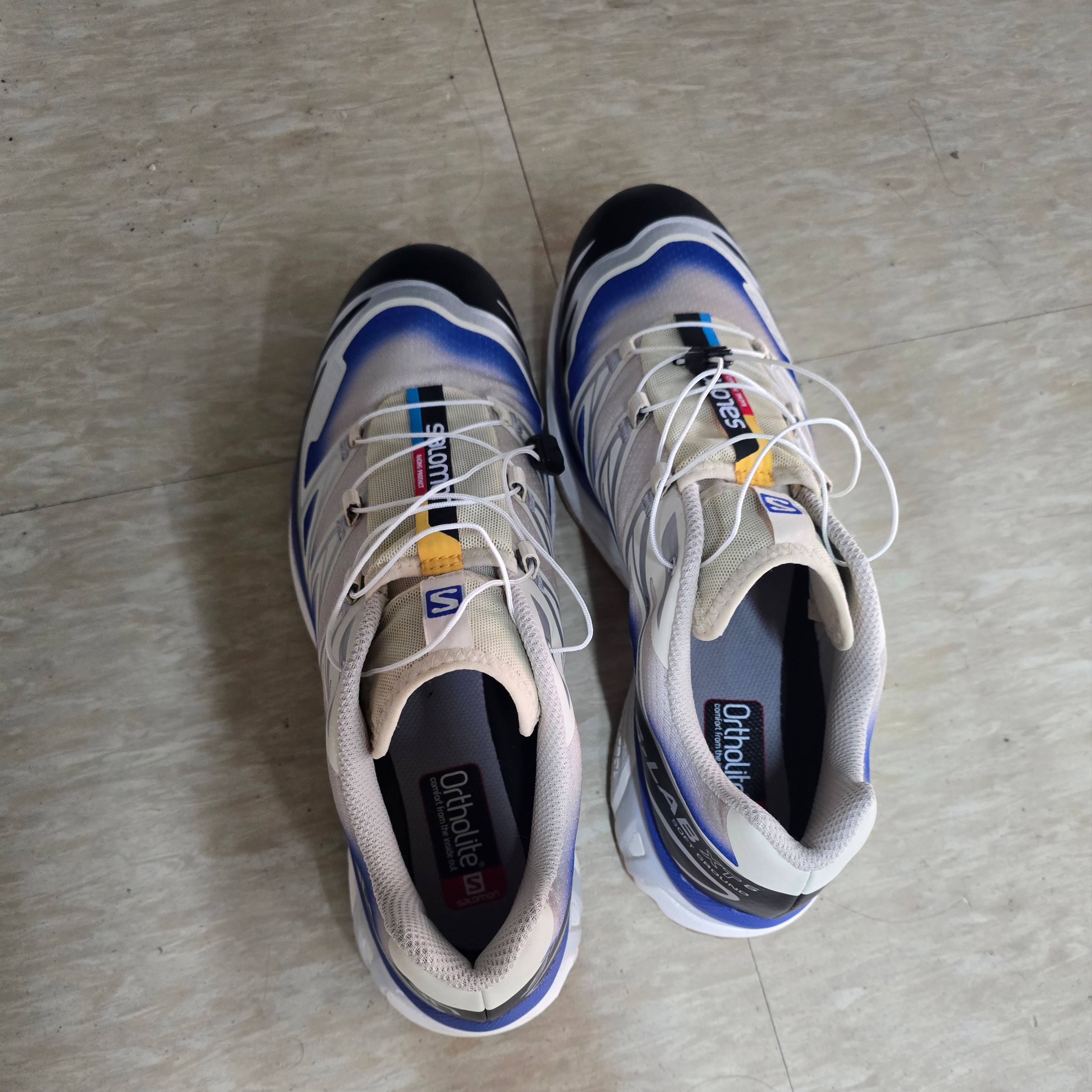 Salomon XT-6 Skyline Bleached Sand Dazzling Blue 착용 스타일