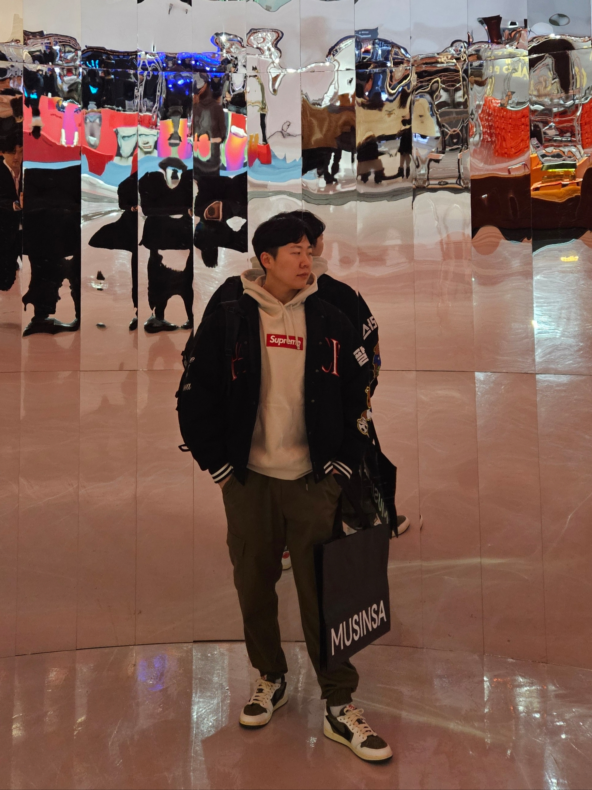 Supreme Box Logo Hooded Sweatshirt Stone - 24FW, Palace Korea Varsity Jacket Black - 24SS 착용 스타일
