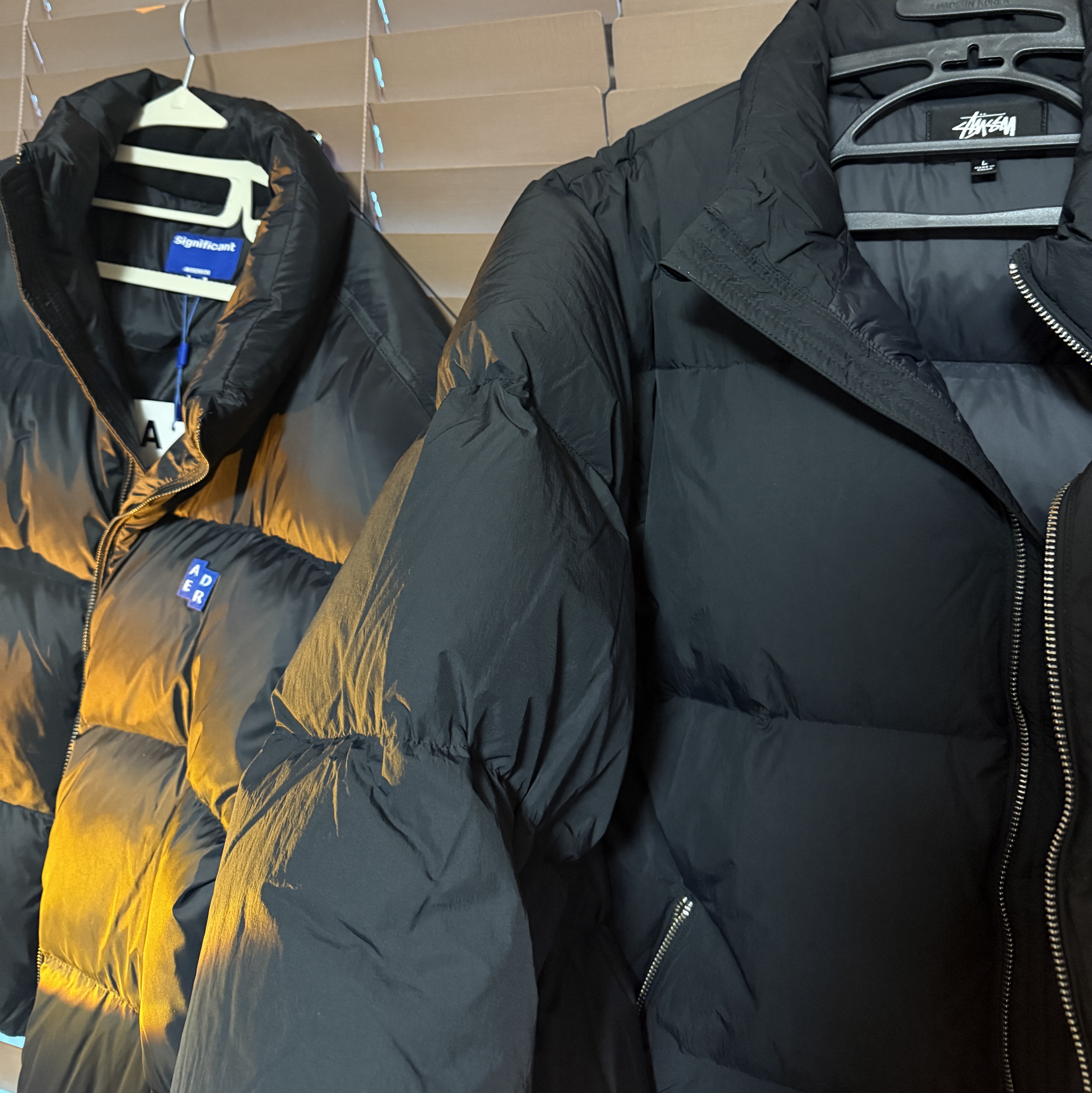 Ader Error Sig; TRS/BL Tag Puffer Jacket 01 Noir, Stussy Down Puffer Nylon Black 착용 스타일