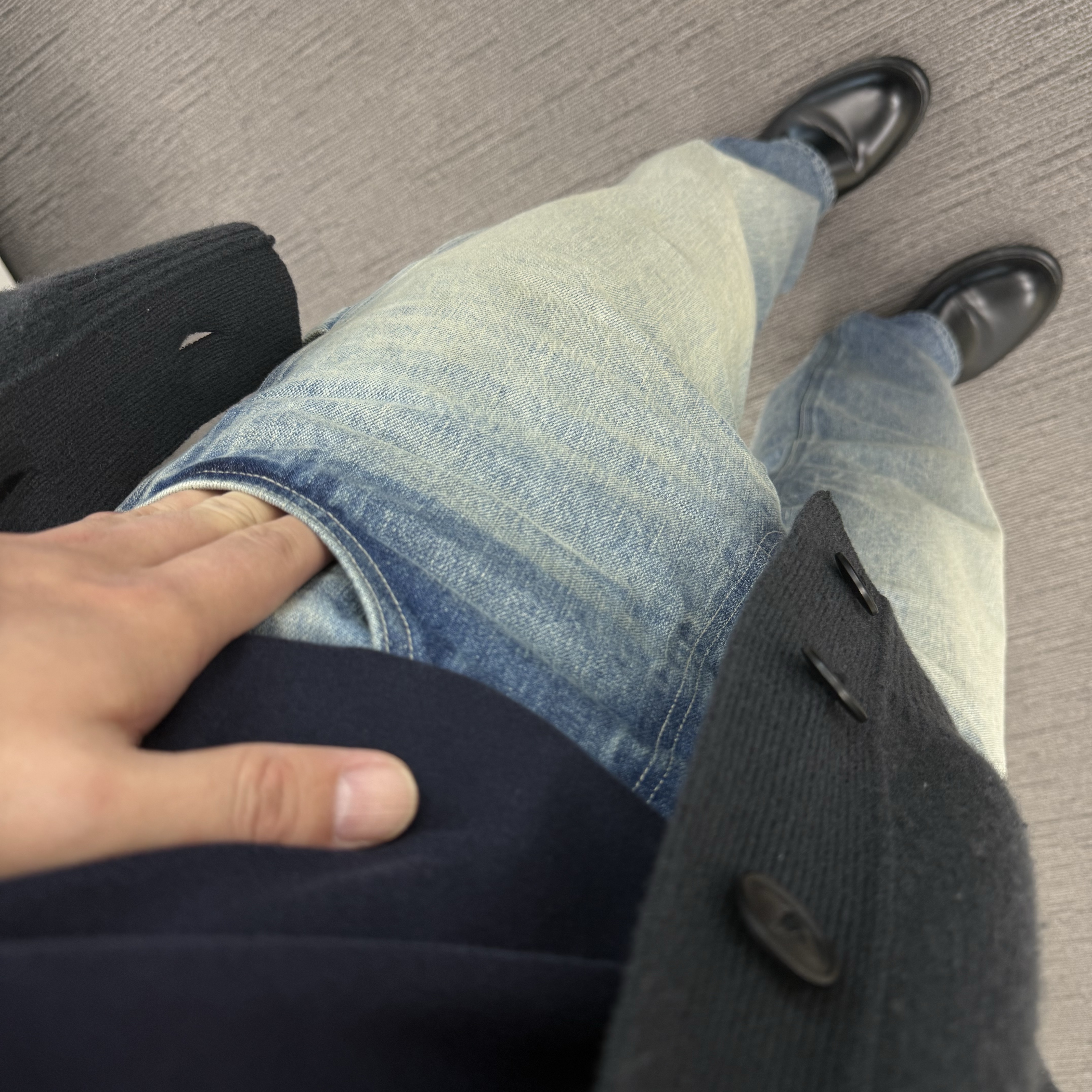 Auralee Selvedge Faded Heavy Denim Painter Pants Faded Indigo - 24AW 착용 스타일 - 3