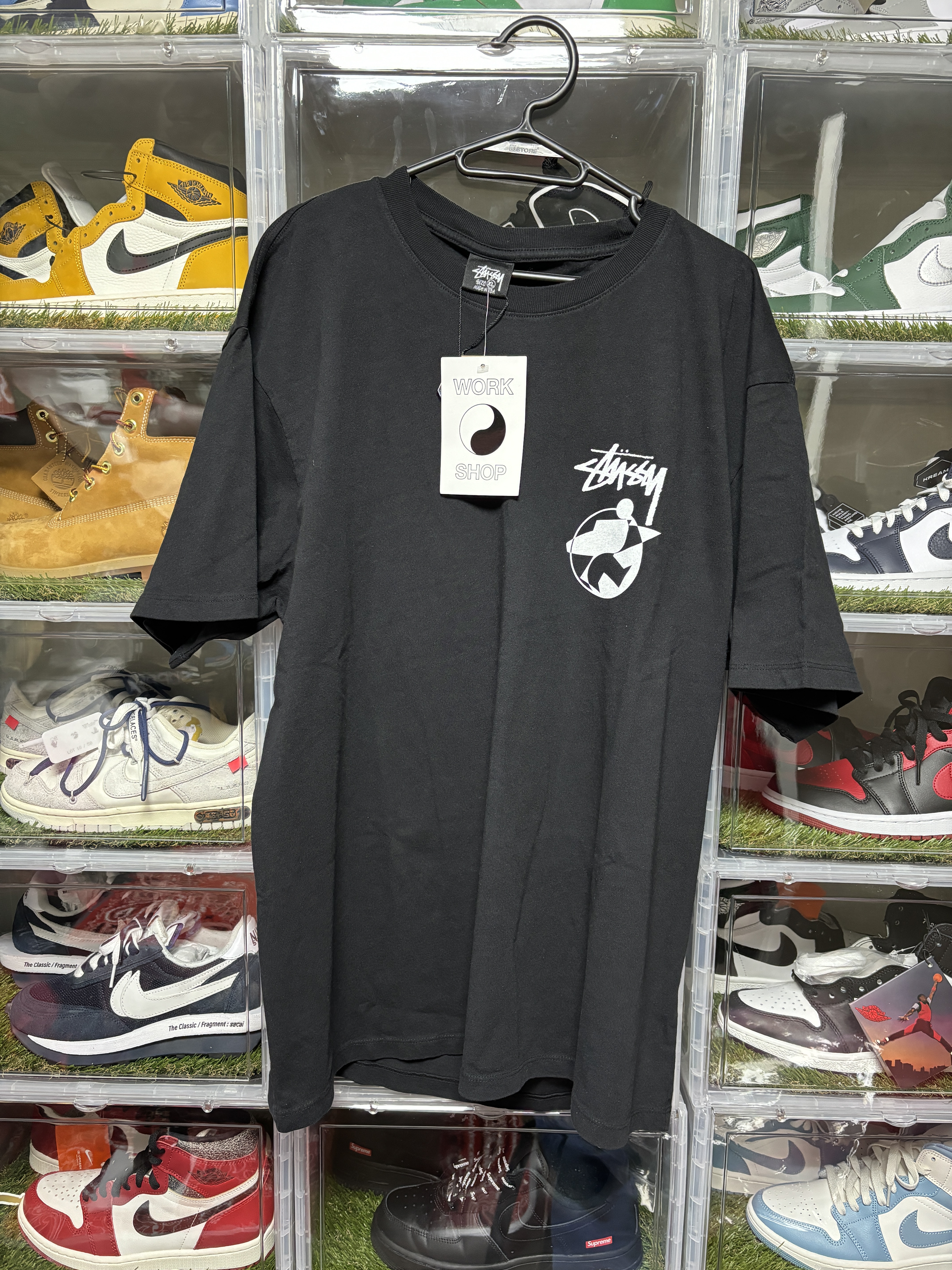 Supreme Small Box L/S T-Shirt Cheetah - 24FW, Supreme Leather Shoulder Bag Green - 24FW 착용 스타일 - 6