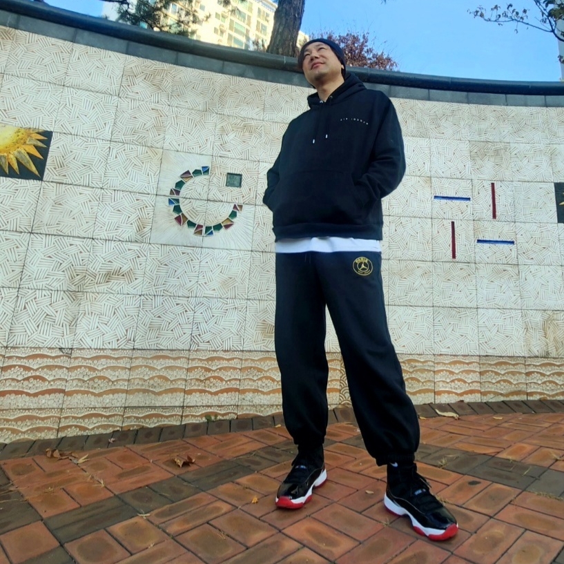 Nike x Stussy NRG Cuffed Beanie Black, Jordan x Union Fleece Hoodie Black - Asia 착용 스타일