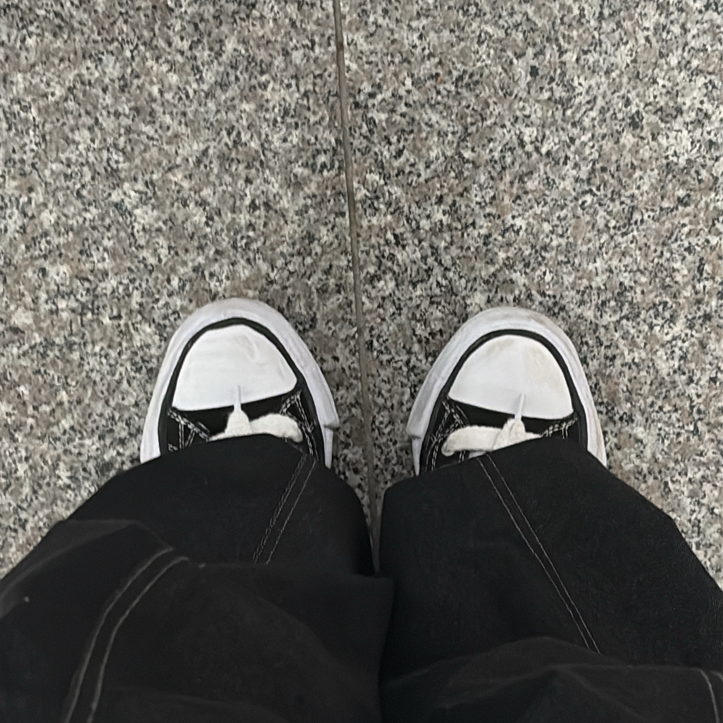 Maison Mihara Yasuhiro Peterson OG Sole Canvas Low Sneakers Black 착용 스타일