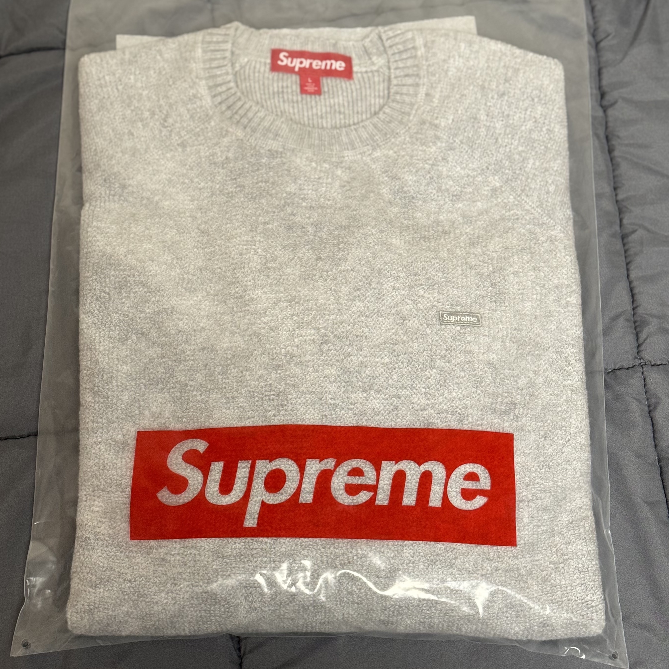 Supreme Terry Small Box Sweater Heather Grey - 24FW 착용 스타일 - 2