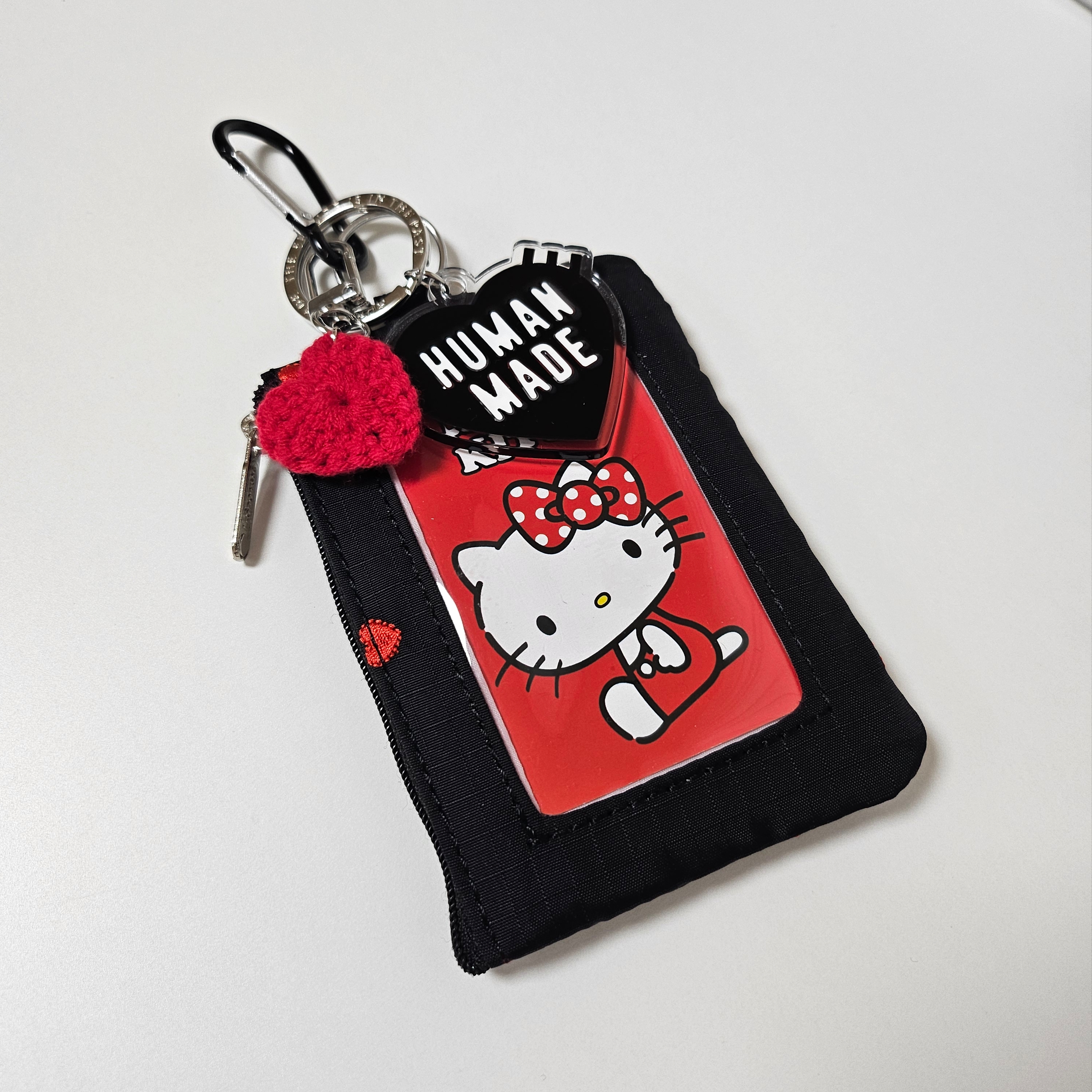 Human Made Heart Keyring Black 착용 스타일