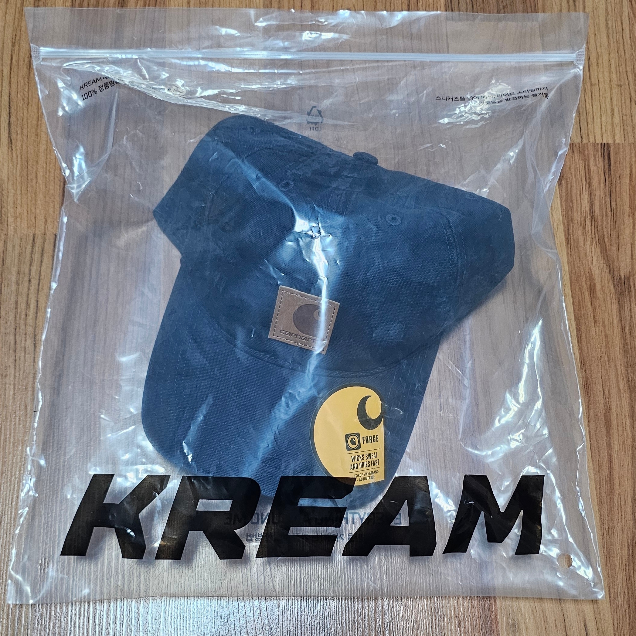 Carhartt Canvas Cap Navy 착용 스타일 - 2