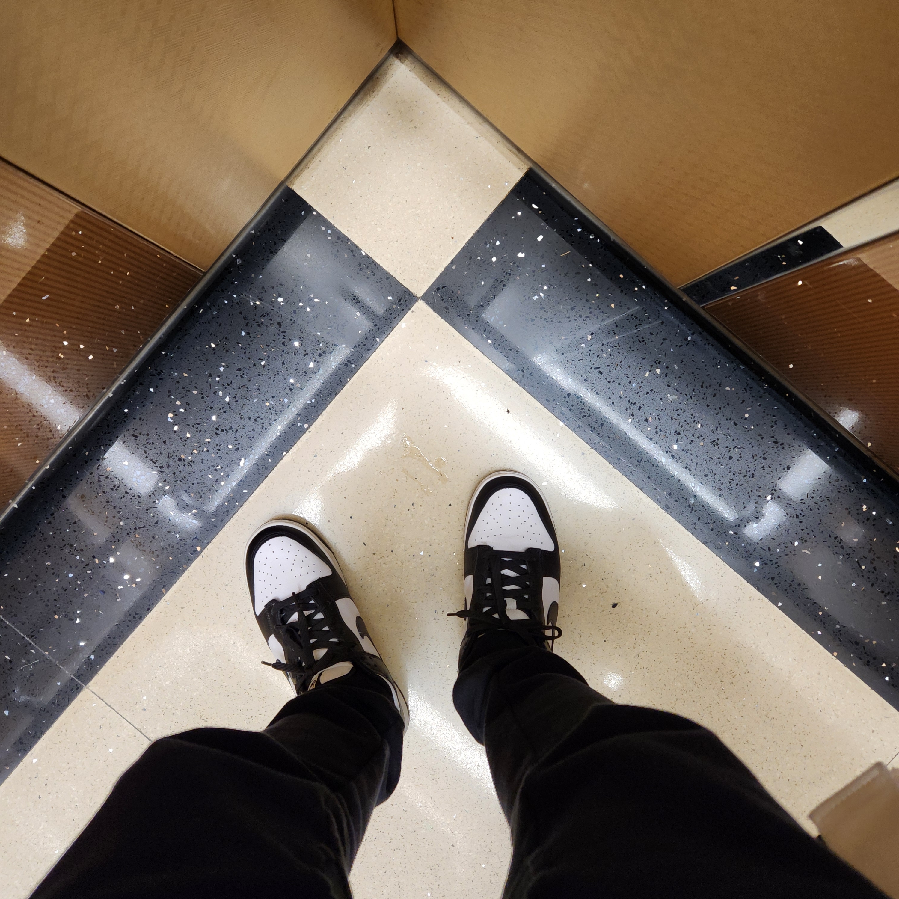 Nike Dunk Low Retro Black 착용 스타일