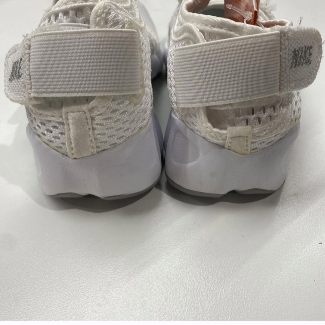 (GS/PS) Nike Air Rift White Wolf Grey 착용 스타일 - 2