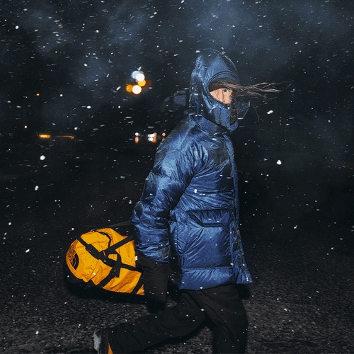 The North Face 73 Parka TNF Black Khaki Stone 착용 스타일