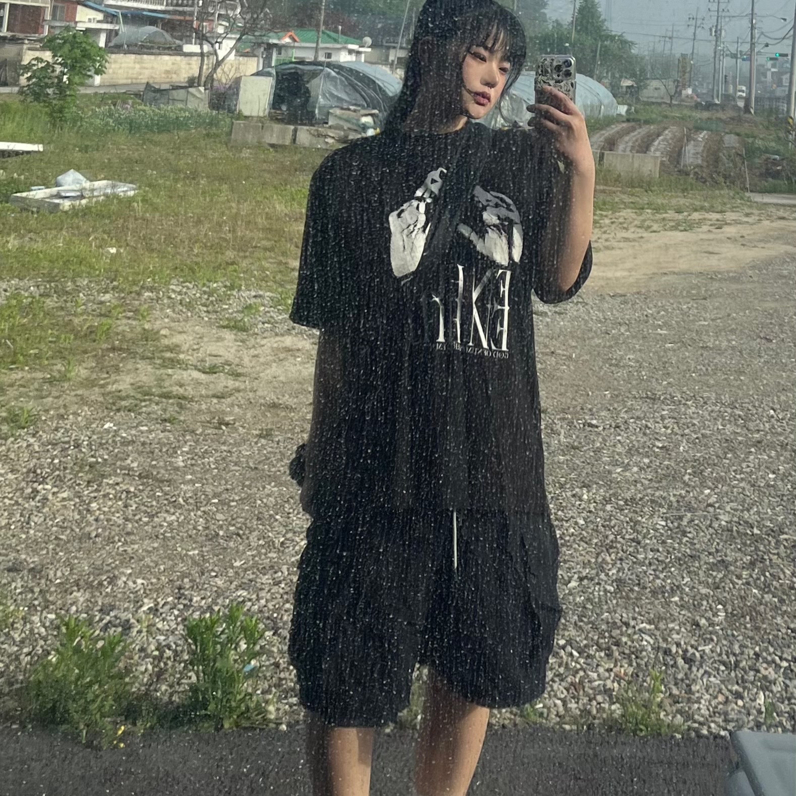 Undermycar EN HUIT Graphic T-Shirt Black - 23SS 착용 스타일