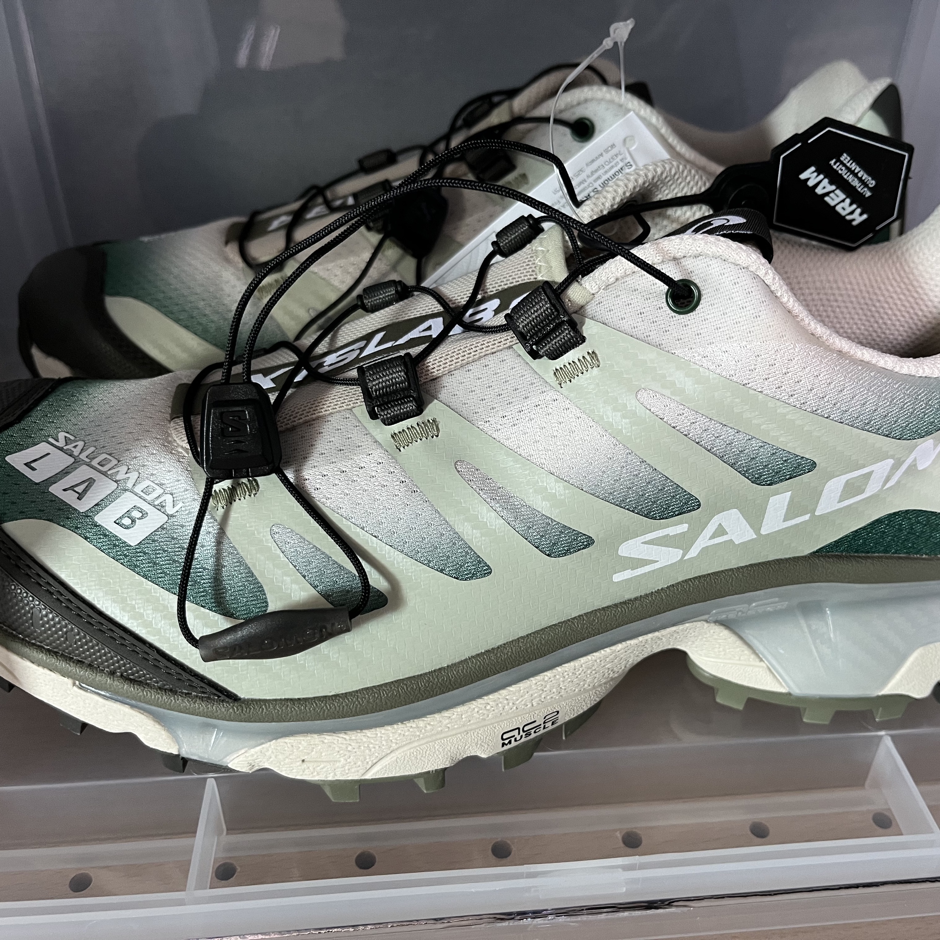 Salomon x Notre XT-4 Grass Stained 착용 스타일 - 5