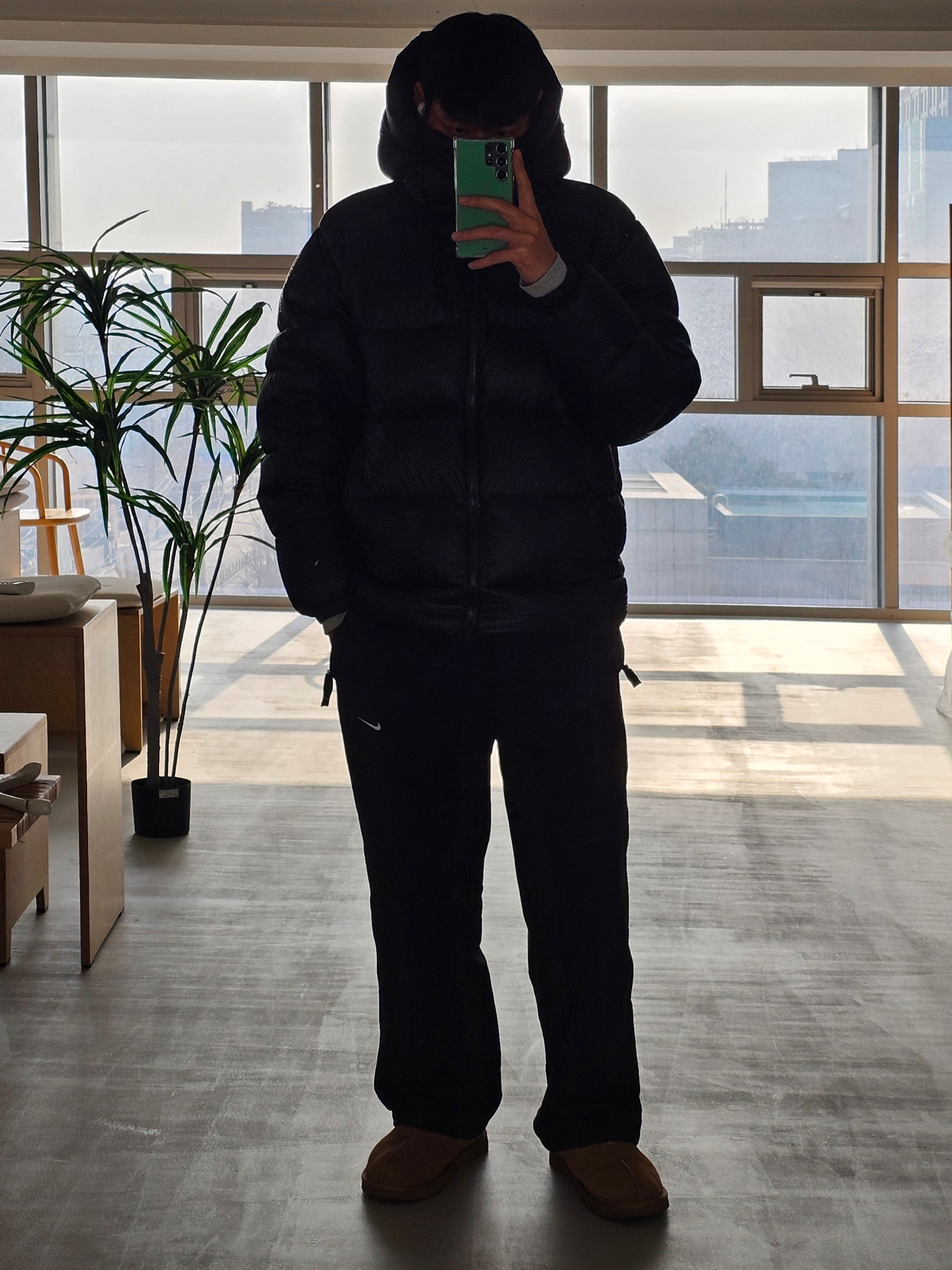 Nike NSW Swoosh Open Hem Fleece Pants Black - Asia, UGG Neuman Chestnut 착용 스타일 - 1