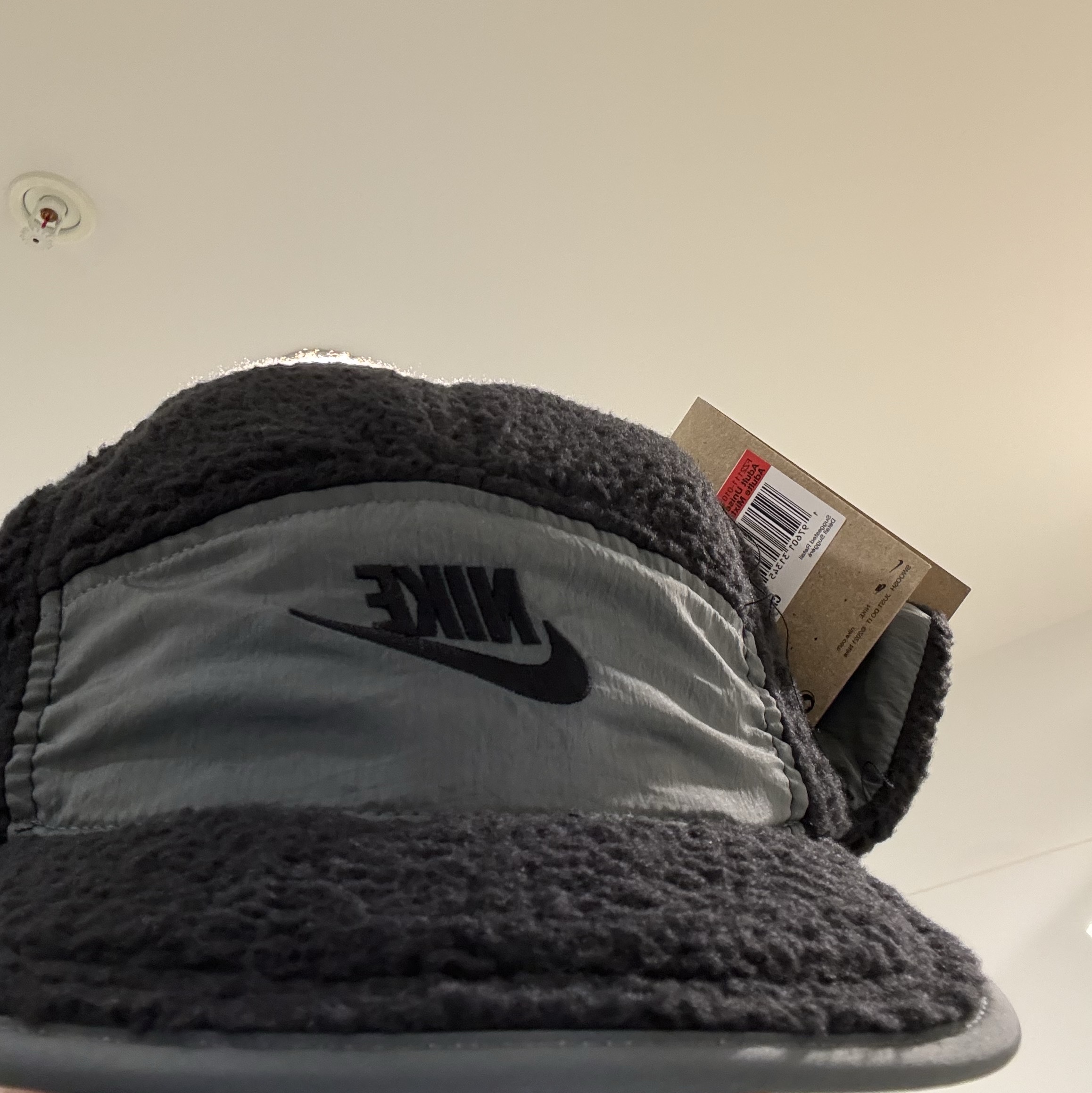 Nike Fly Unstructured Outdoor Cap Black Iron Grey 착용 스타일