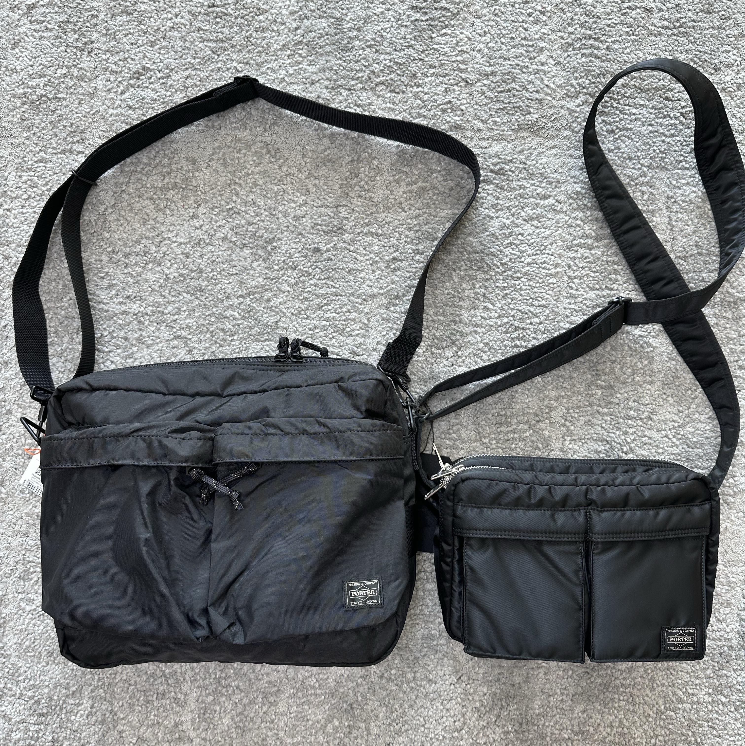 Porter Force Shoulder Bag Black, Porter Tanker Shoulder Bag S Black 착용 스타일 - 3