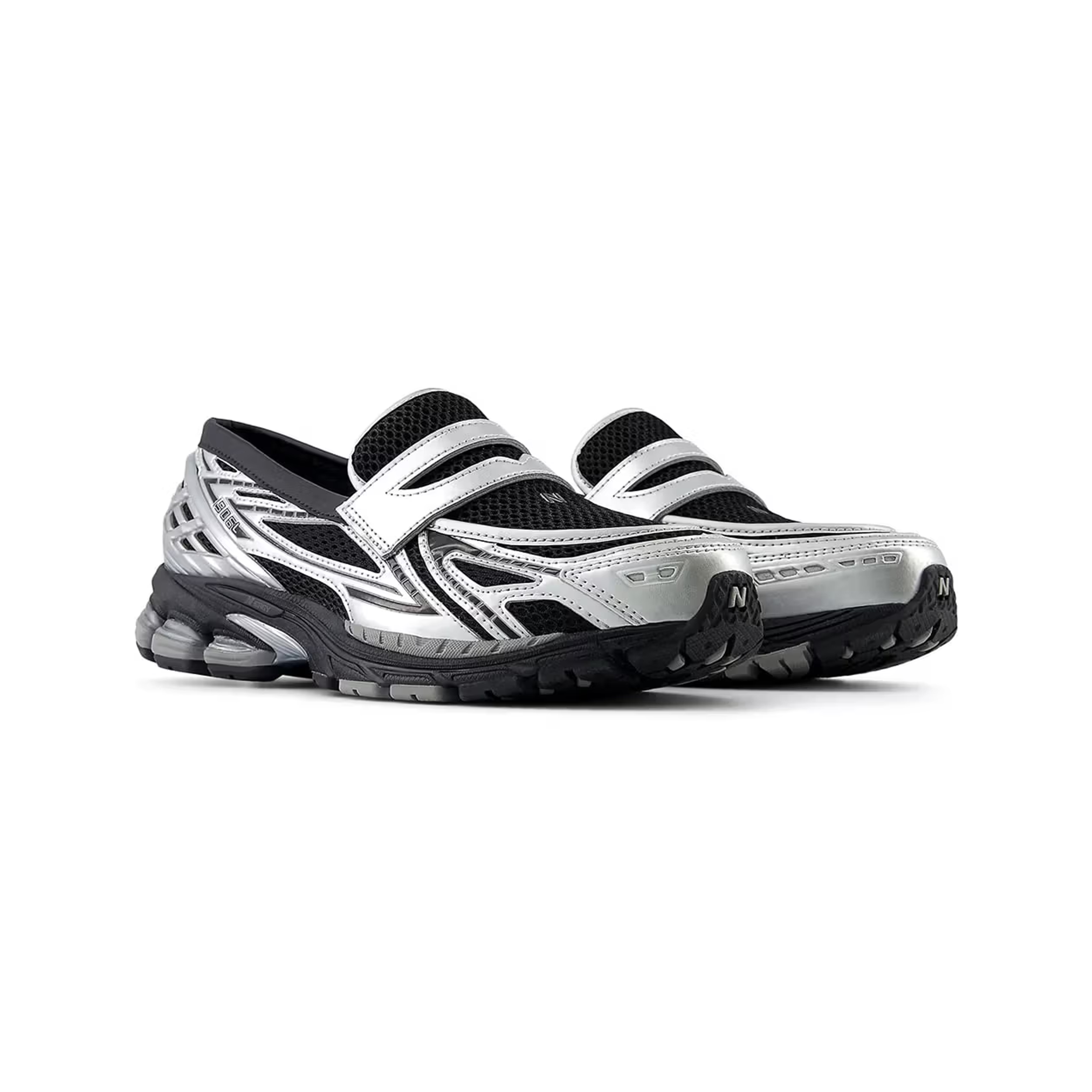 New Balance 1906L Silver Metallic Black 착용 스타일 - 2