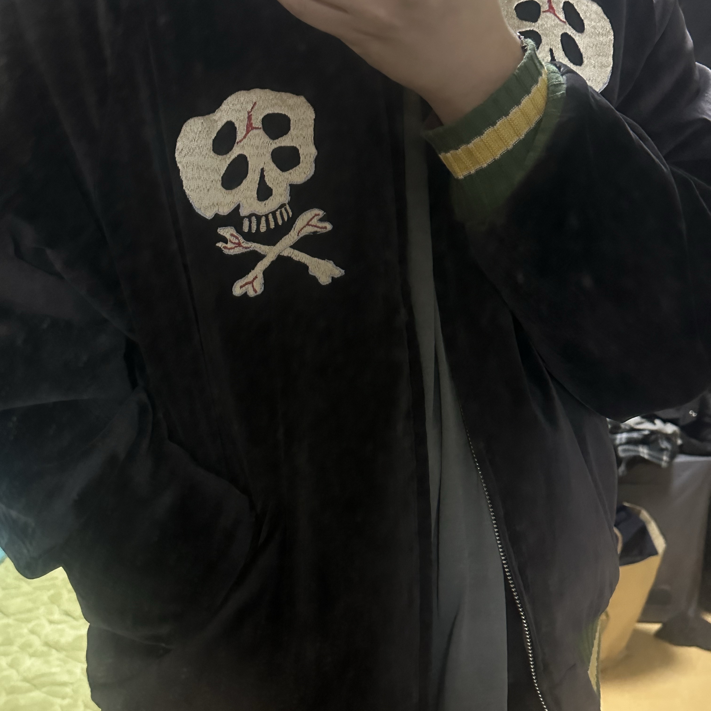 Kapital Velveteen Sulfide Souvenir Rain Skull Jacket Black 착용 스타일