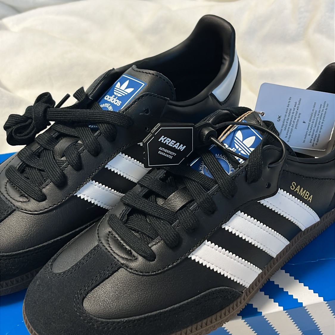 Adidas Samba OG Black White Gum 착용 스타일