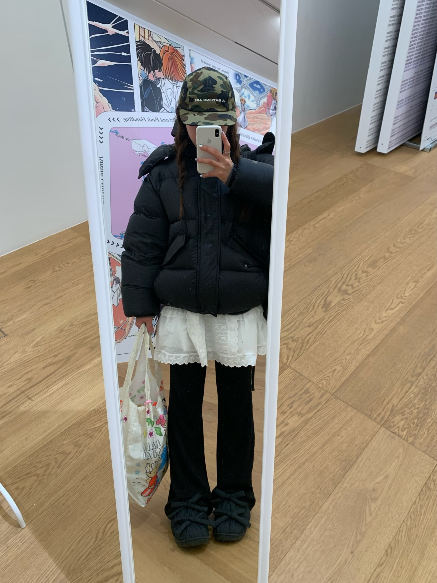 Supreme 700-Fill Down Lightweight Puffer Jacket Black - 24FW, Subu x Perverze Multiple Winter Sandal Black 착용 스타일