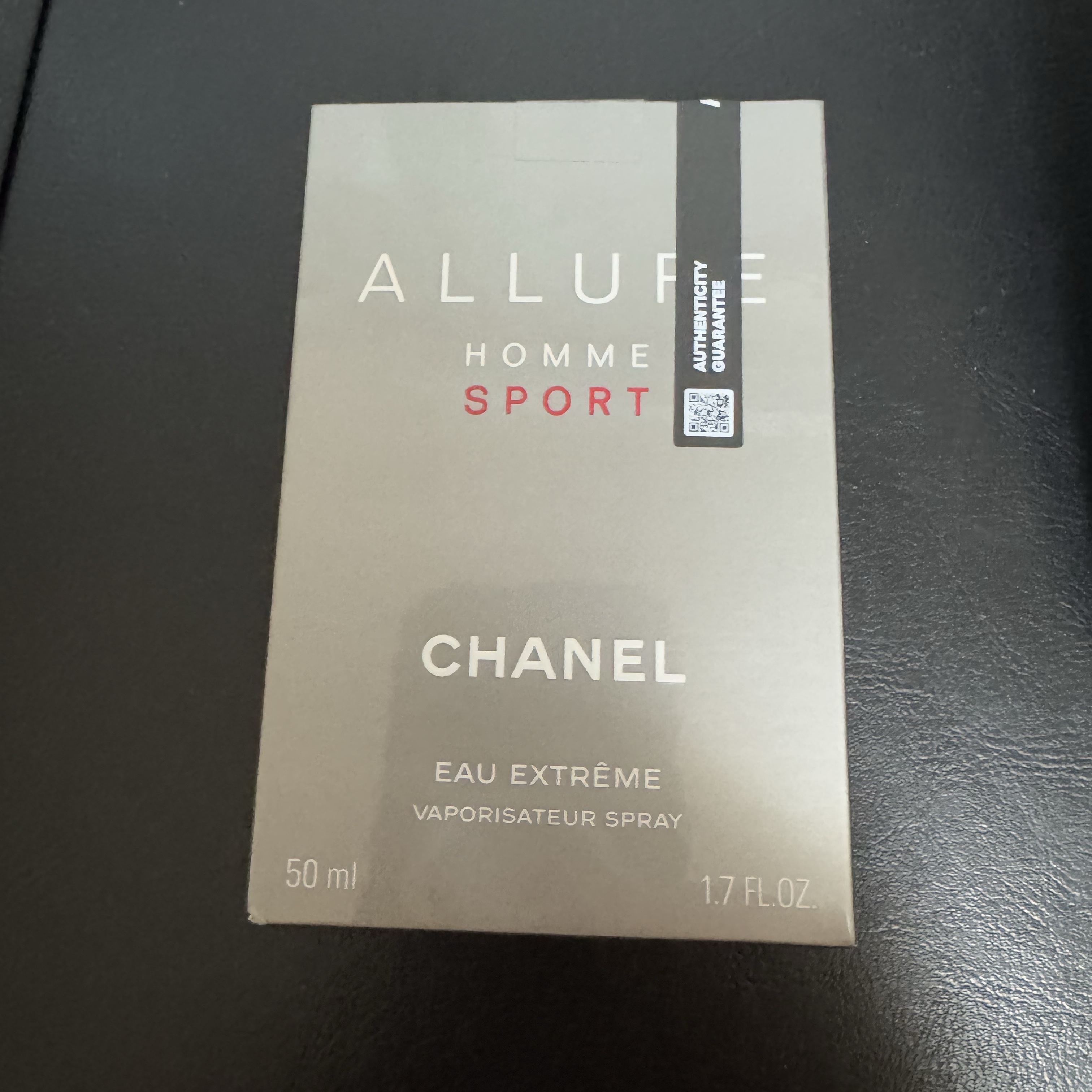 Chanel Allure Homme Sprort Eau Extreme Eau De Parfum 50ml 착용 스타일 - 1
