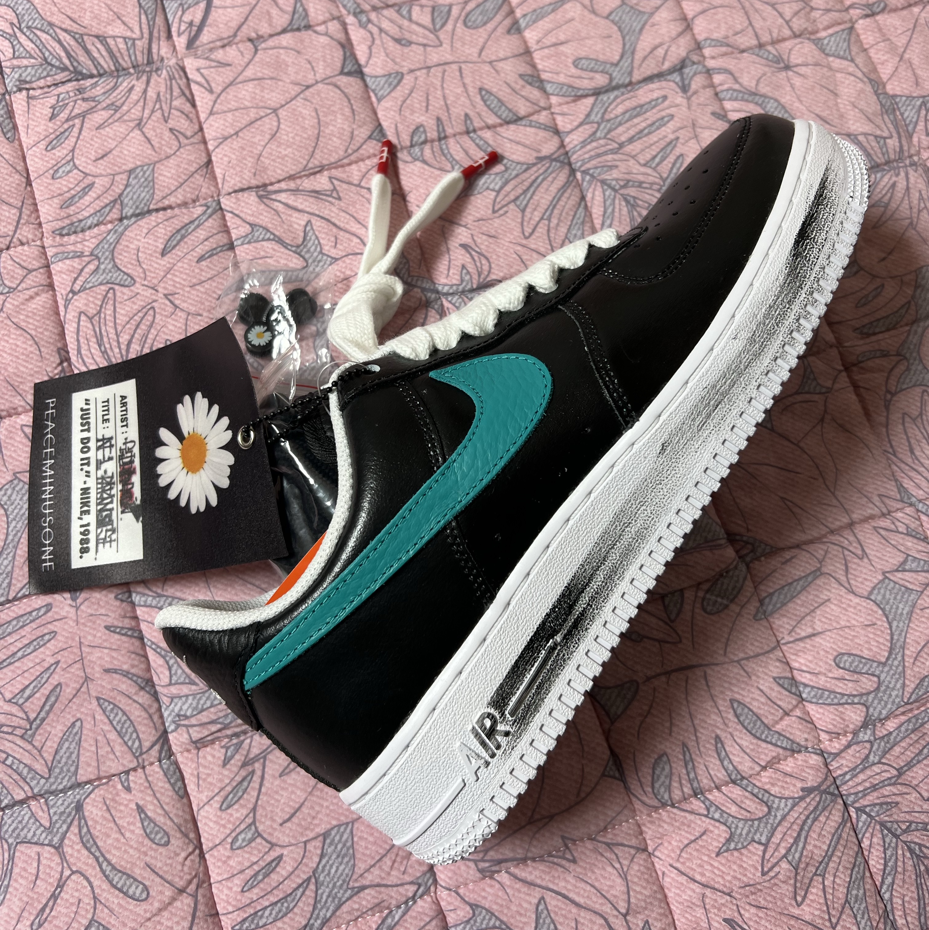 Nike x Peaceminusone Air Force 1 Low Para-Noise 3.0 Black and Multicolor 착용 스타일