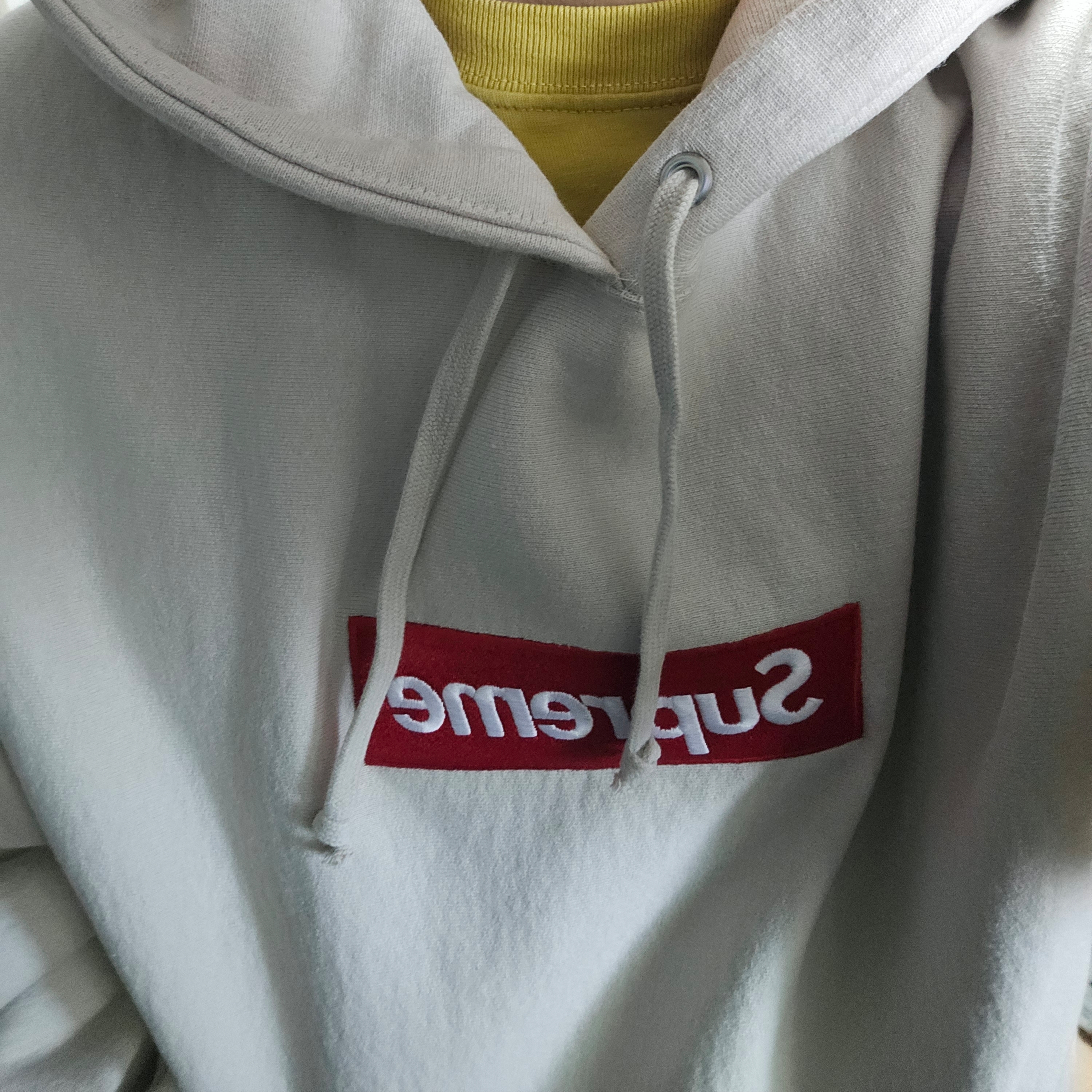 Supreme Box Logo Hooded Sweatshirt Stone - 24FW 착용 스타일