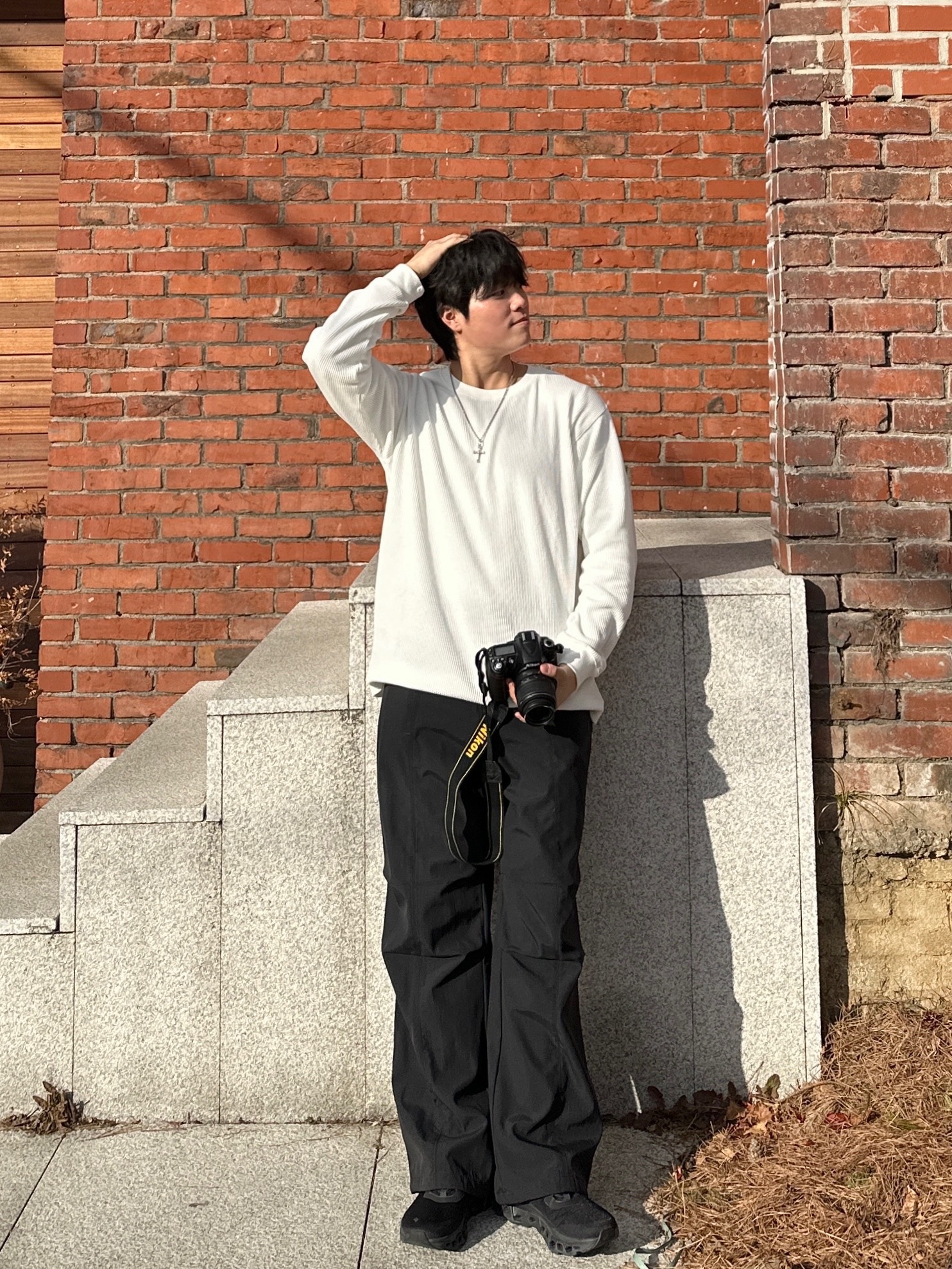 On Running Cloudmonster All Black 착용 스타일 - 3