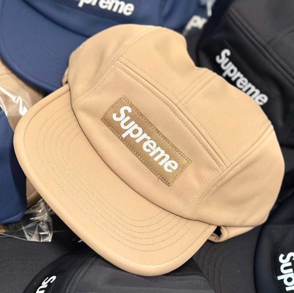 Supreme Windstopper Earflap Camp Cap Taupe - 24FW 착용 스타일