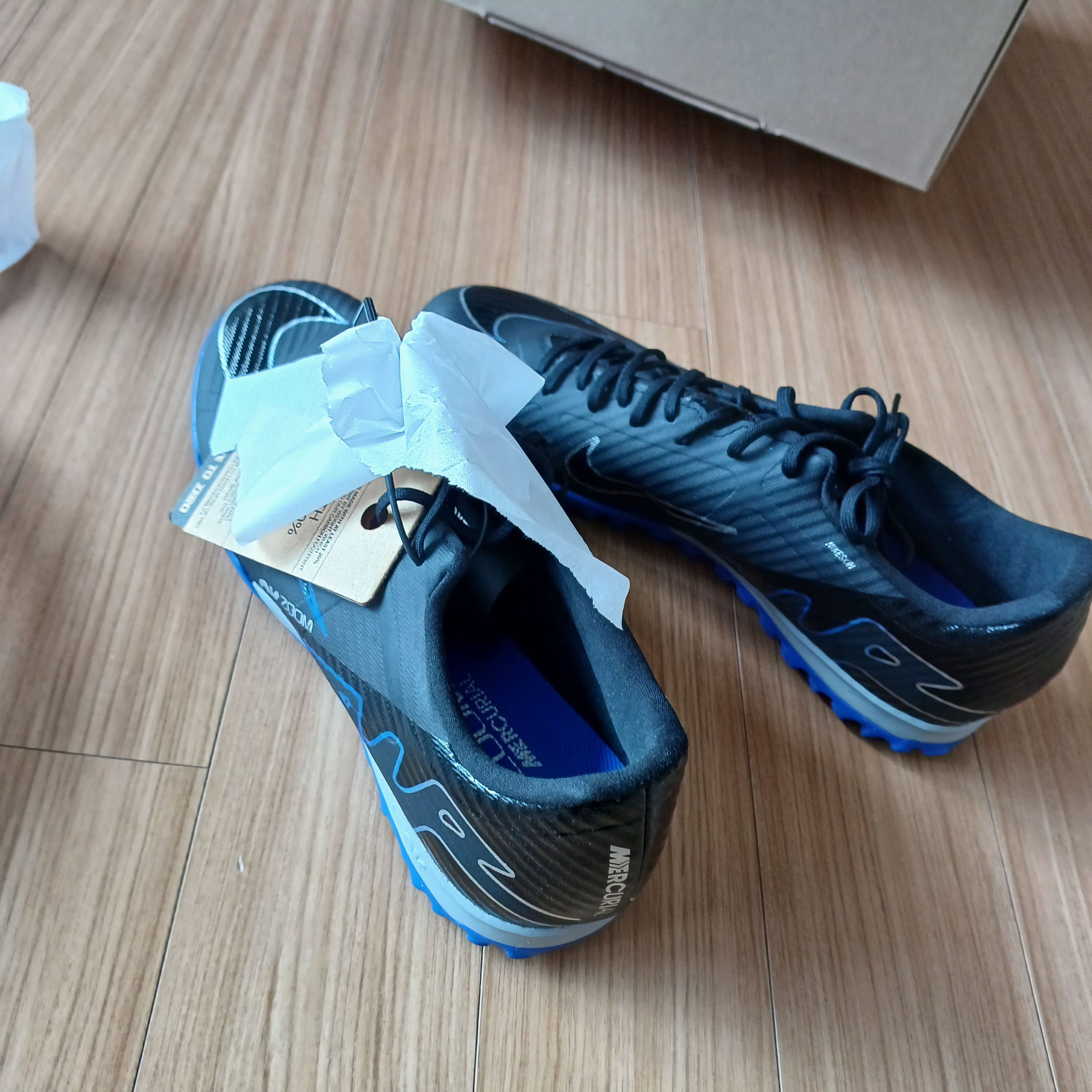 Nike Zoom Mercurial Vapor 15 Academy TF Black Hyper Royal 착용 스타일