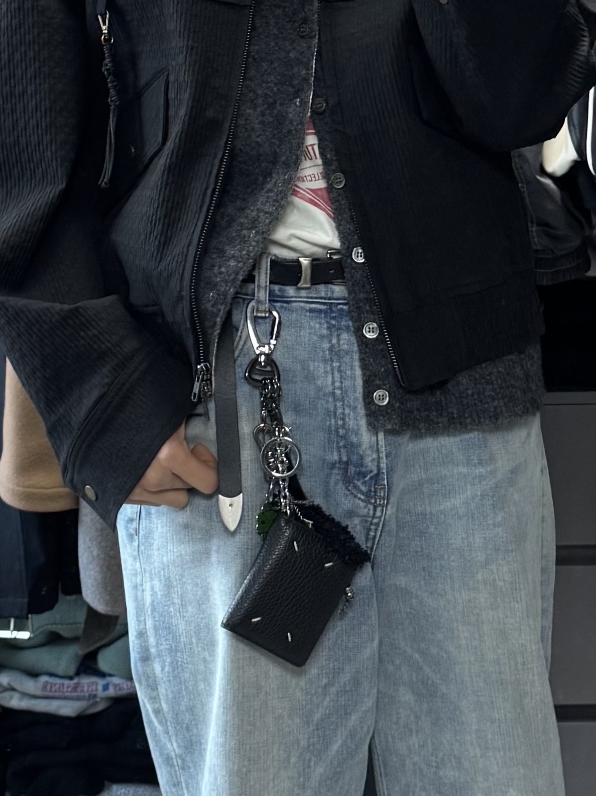 Acne Studios Mohair Check Muffler Grey Green Black, Maison Mihara Yasuhiro Peterson OG Sole Canvas Low-top Sneakers Natural 착용 스타일 - 3