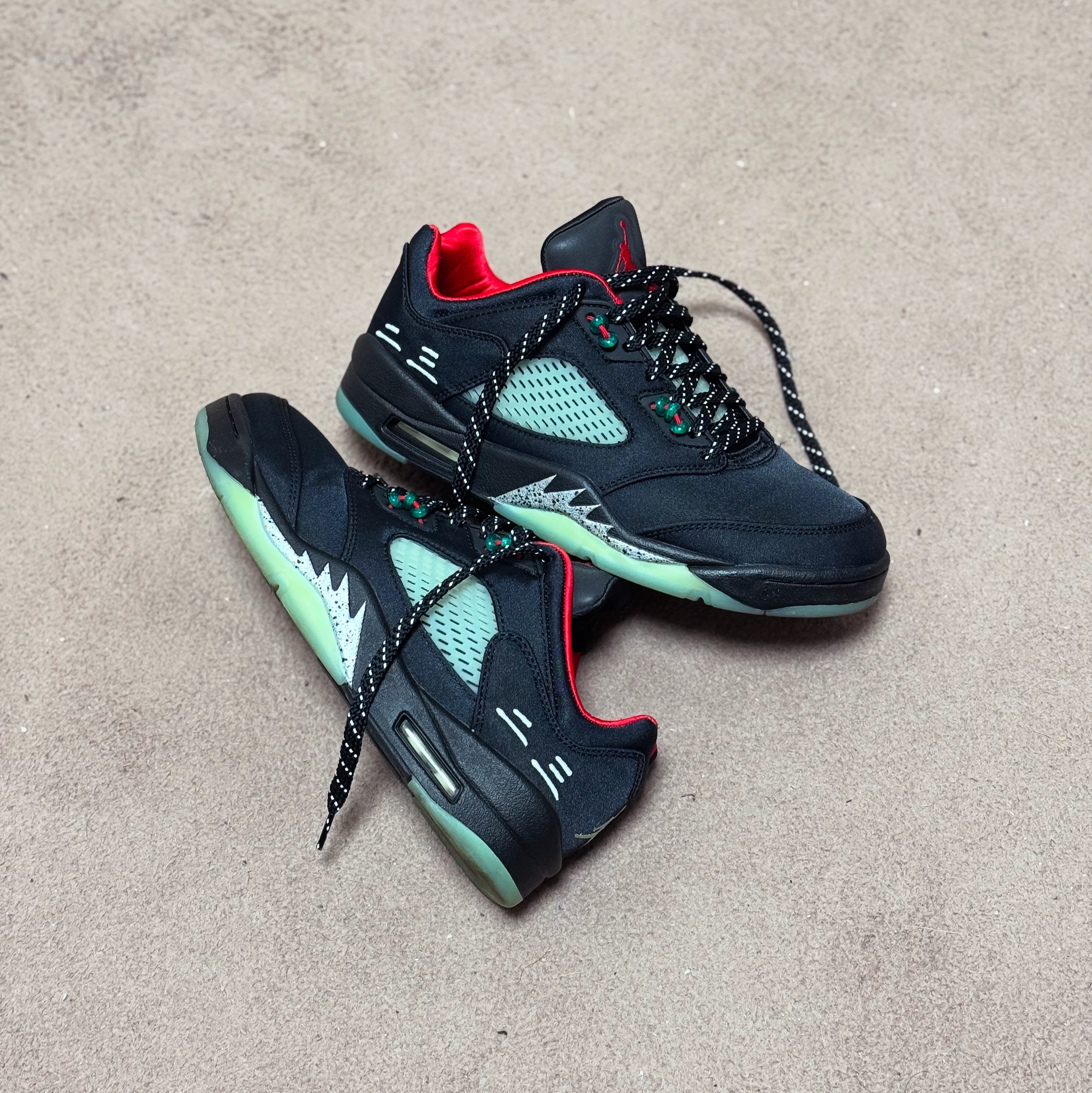 Jordan 5 x Clot Retro Low SP Anthracite 착용 스타일