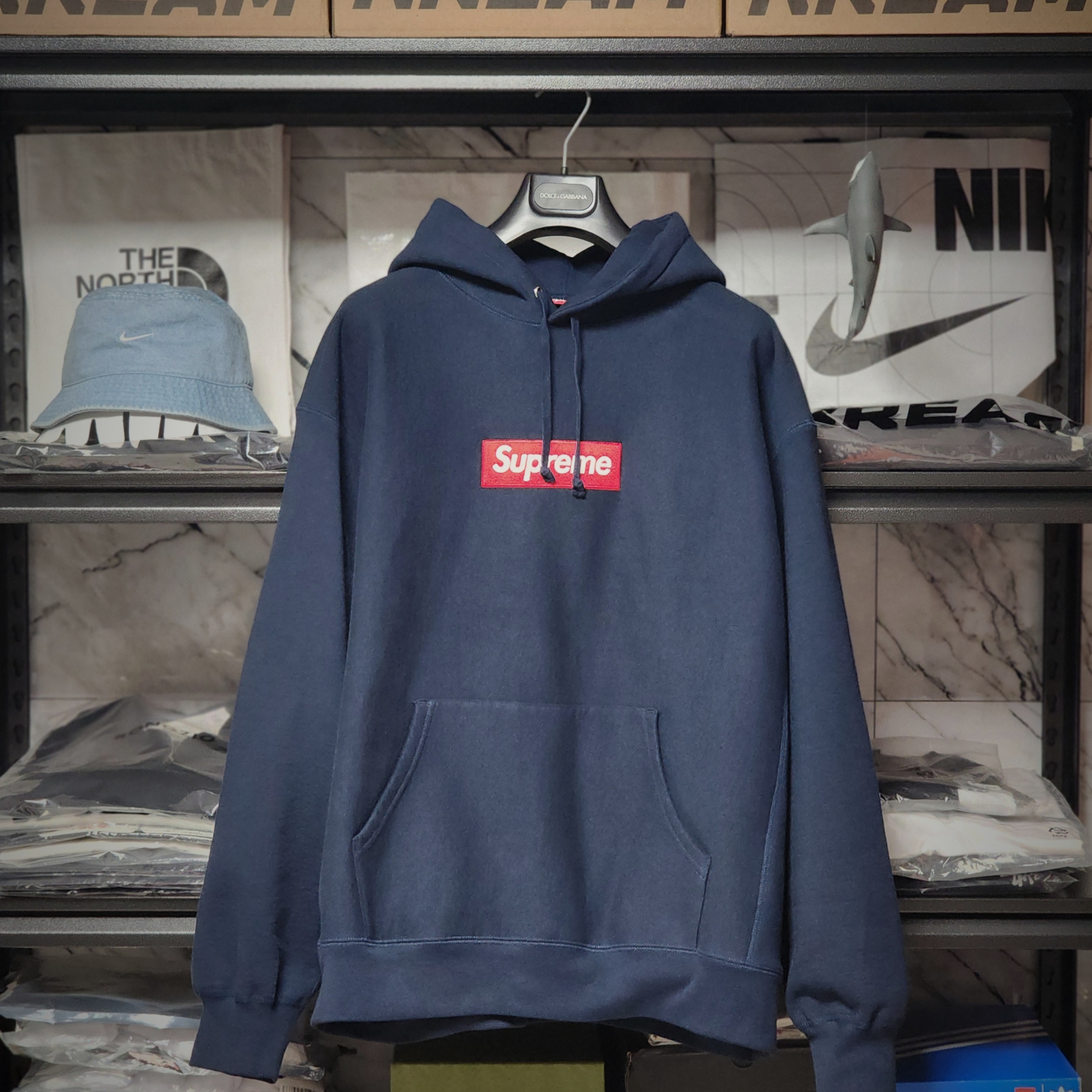 Supreme Box Logo Hooded Sweatshirt Navy - 24FW 착용 스타일
