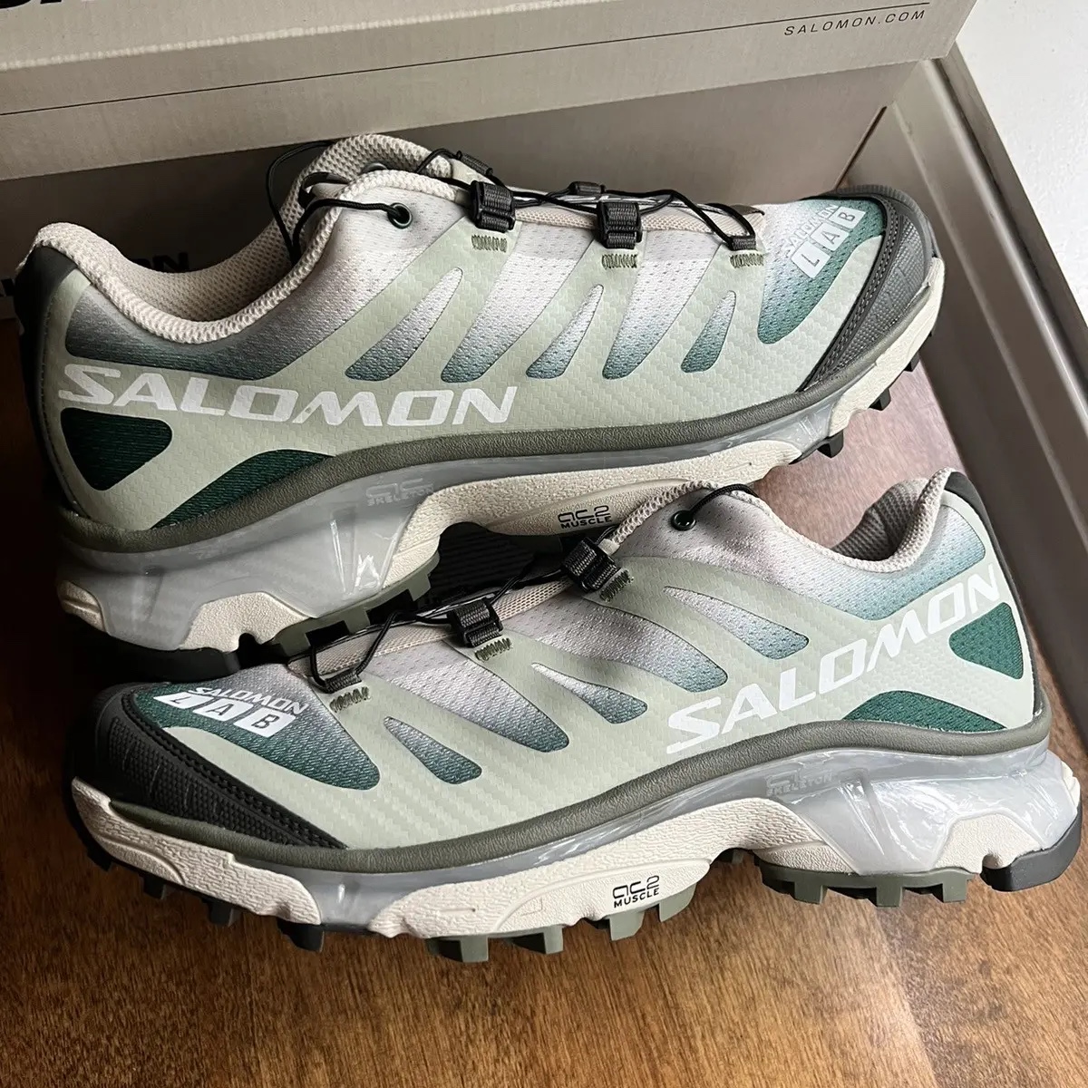 Salomon x Notre XT-4 Grass Stained 착용 스타일 - 1