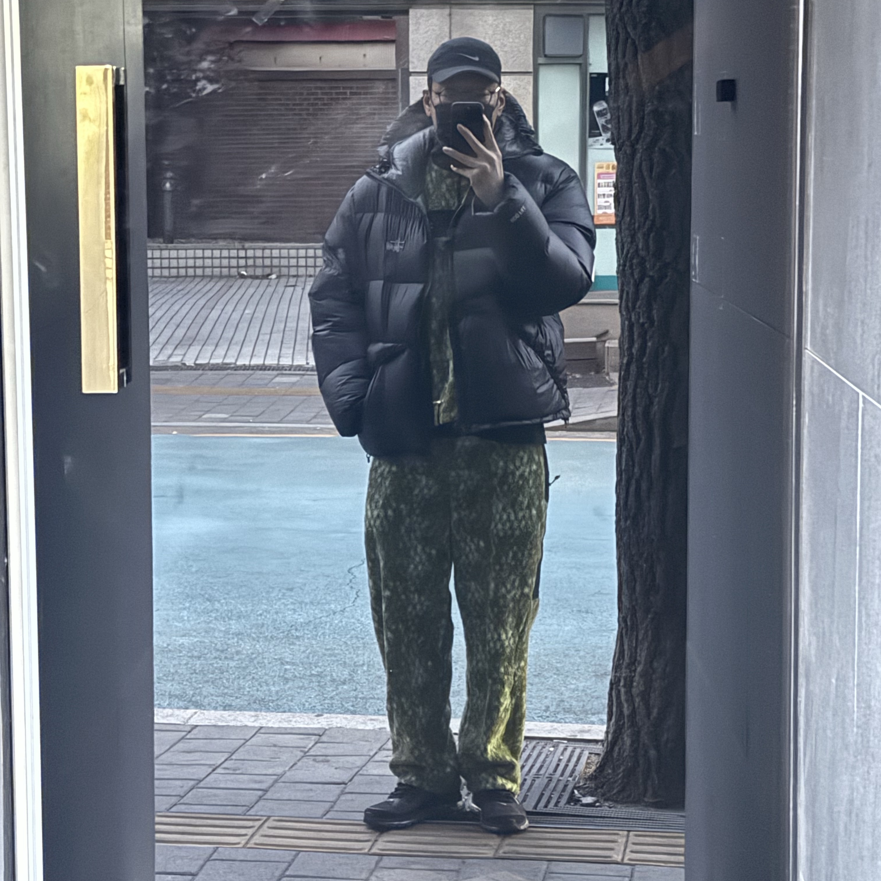 Stussy x Mountain Hardwear Fleece Jacket Groves Scale Print, Stussy x Mountain Hardwear Fleece Pants Groves Scale Print 착용 스타일