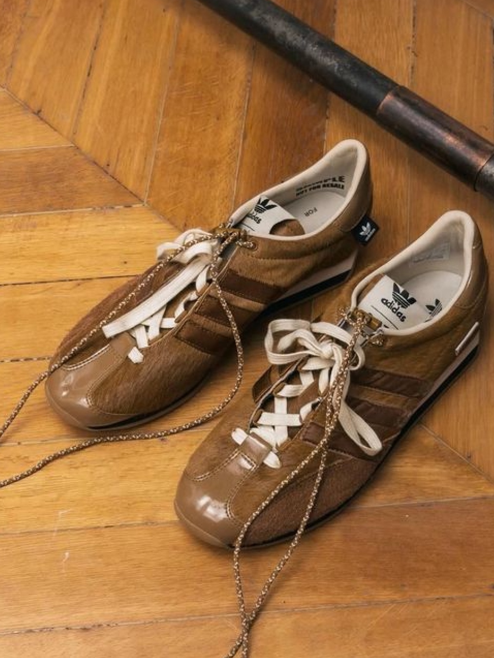 Adidas x Song for the Mute Country OG Bronze Strata Wild Brown, Adidas x Song for the Mute Country OG Core Black Cream White 착용 스타일 - 2