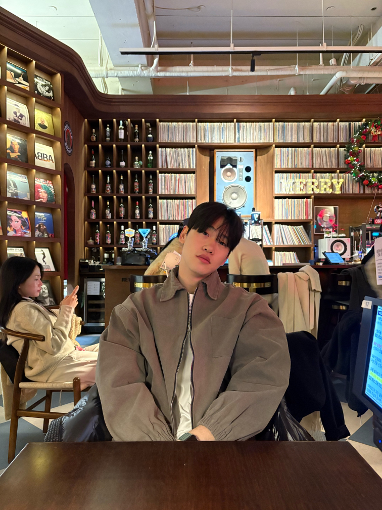 KREAM 프로필 이미지