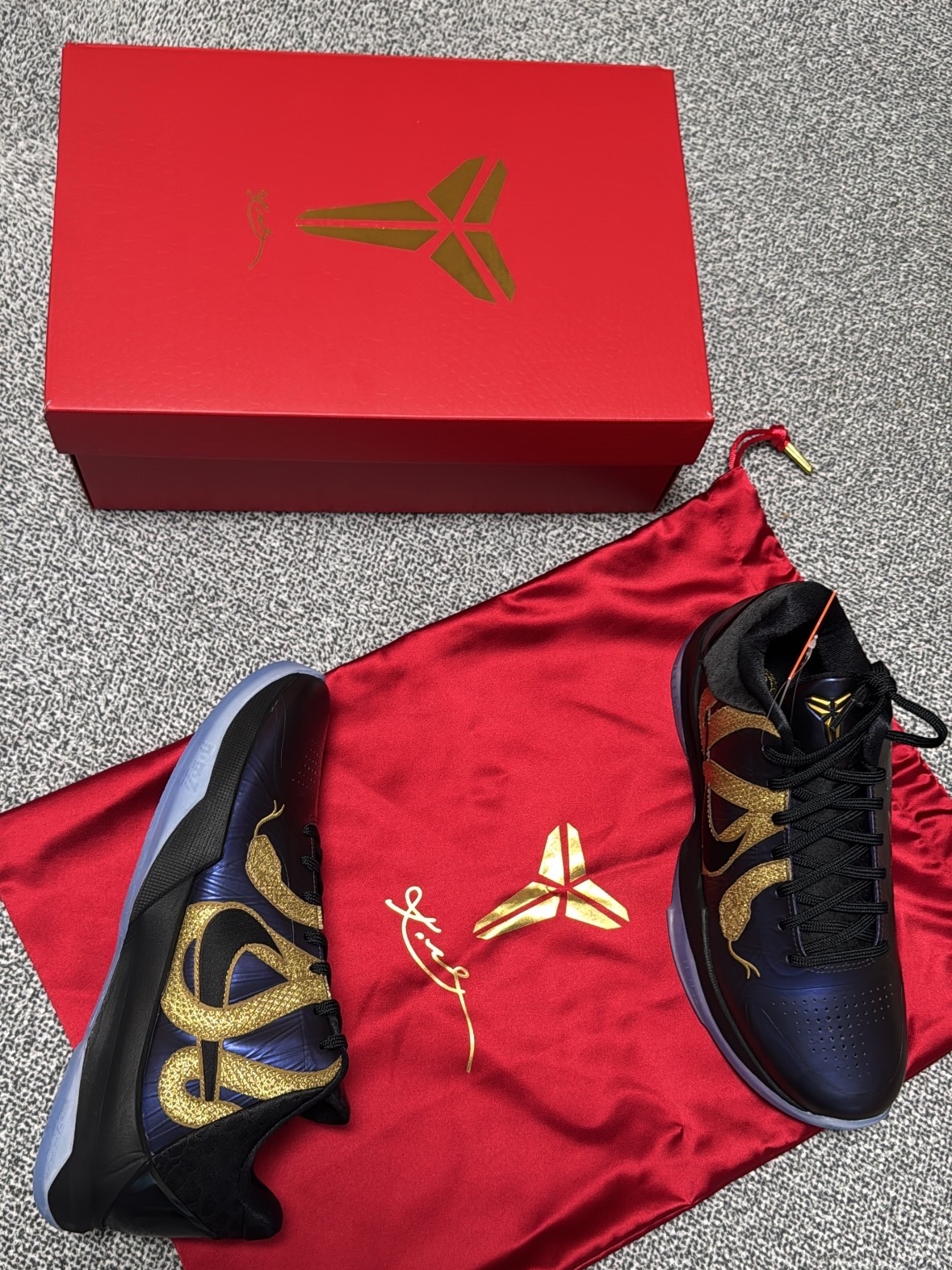 Nike Kobe 5 Protro Year of the Mamba Eggplant 착용 스타일